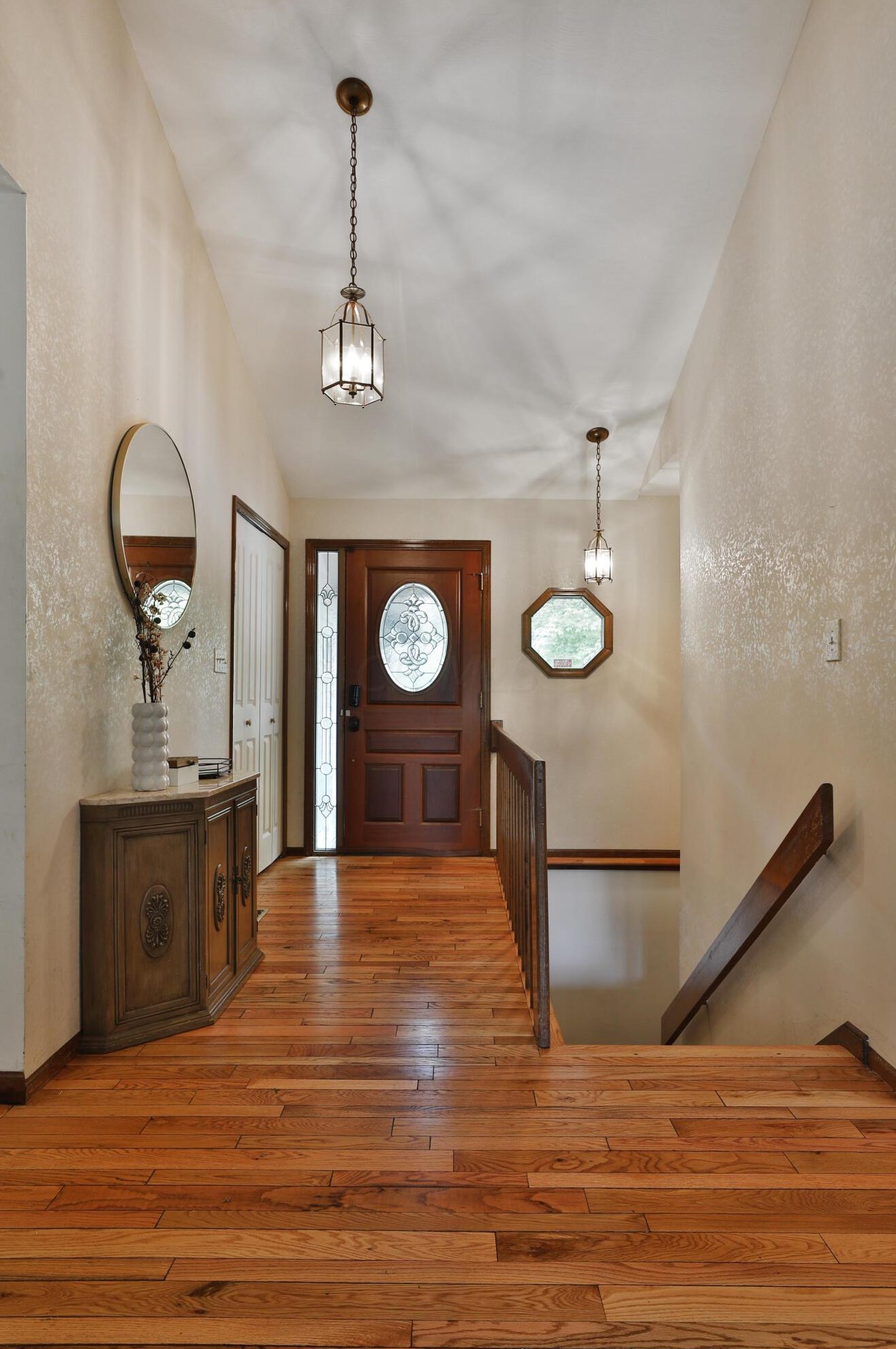 50 Walcreek Dr, Columbus OH  43230-2182 exterior