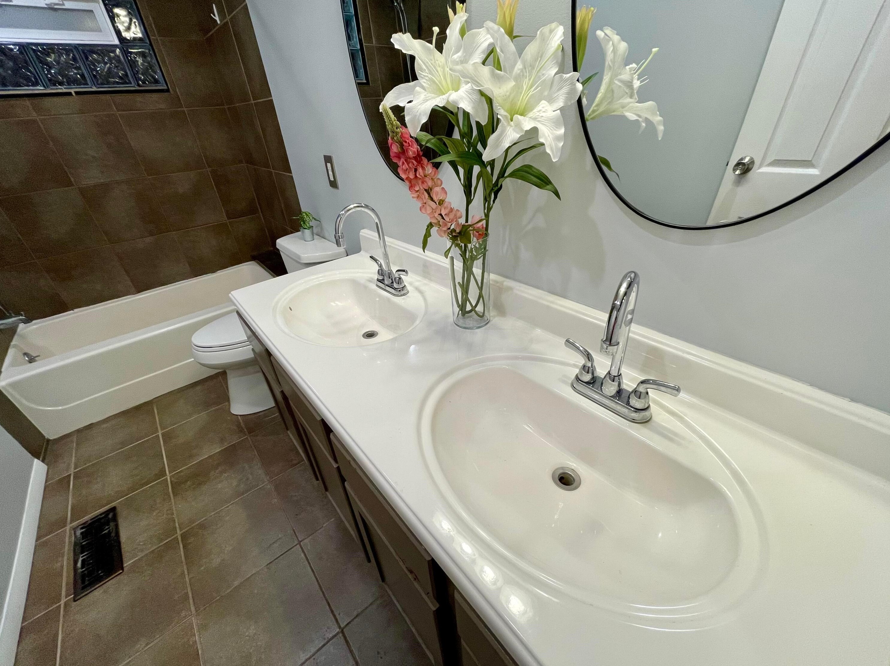 6287 Rosebay Ct, Westerville OH  43081-3719 exterior