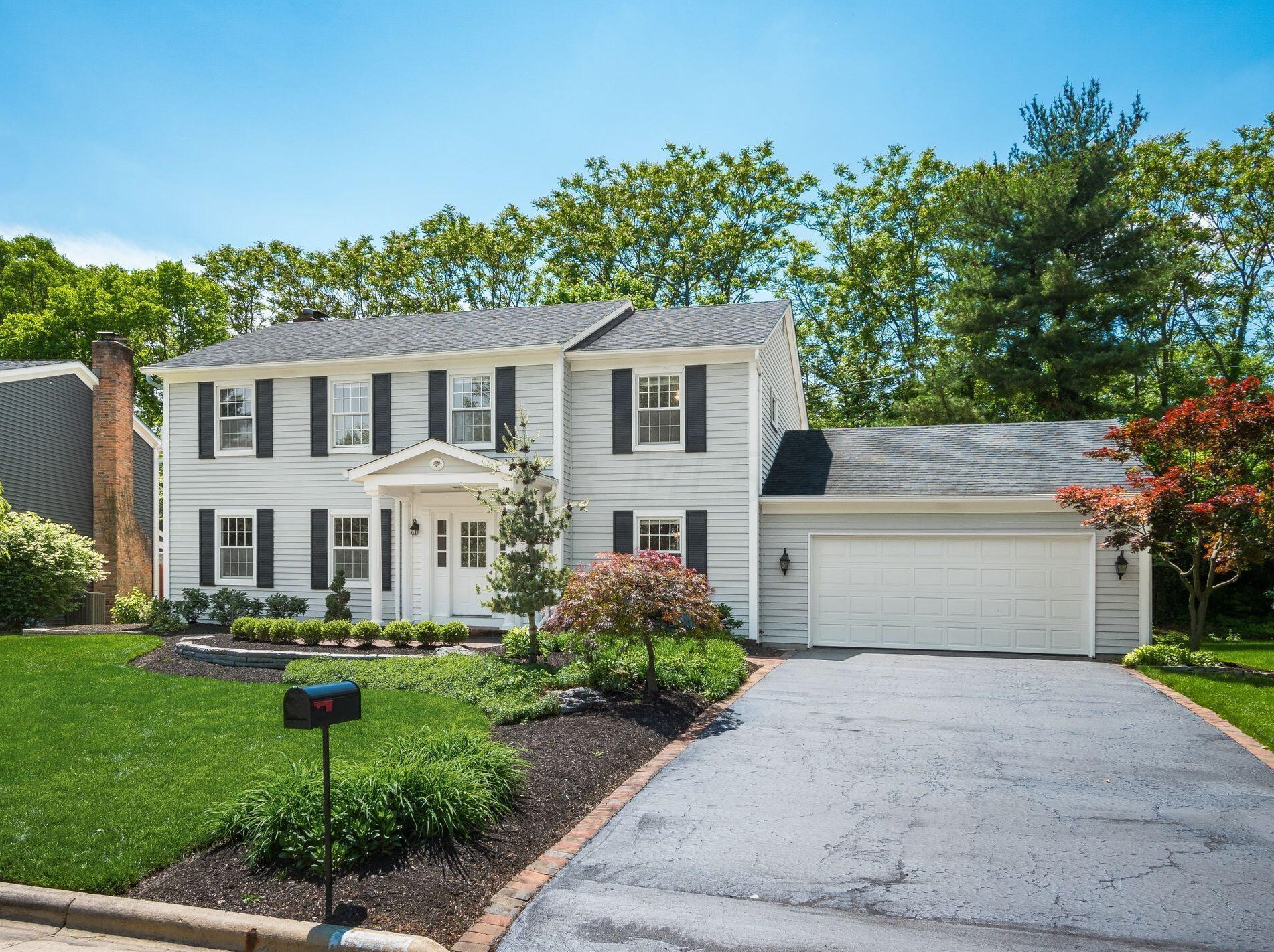 8345 Evangeline Dr, Columbus, OH 43235-1136