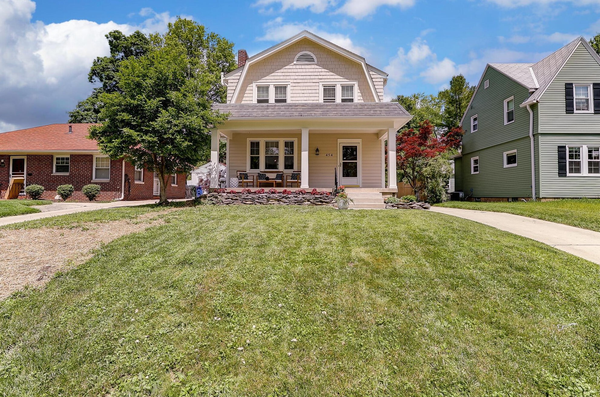 454 Brevoort Rd, Columbus, OH 43214-3830