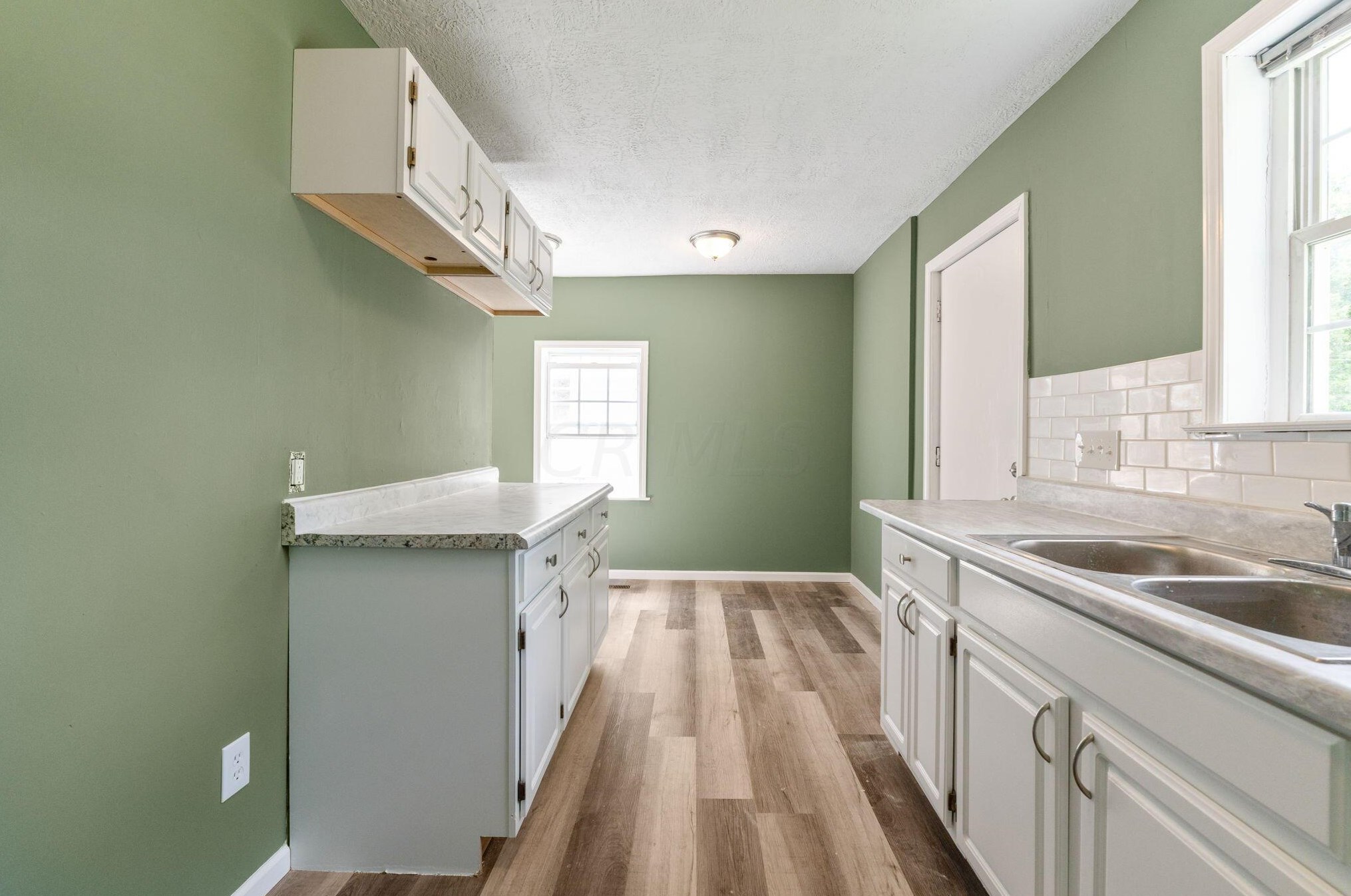 1644 Old Leonard Ave, Columbus OH  43219-2560 exterior