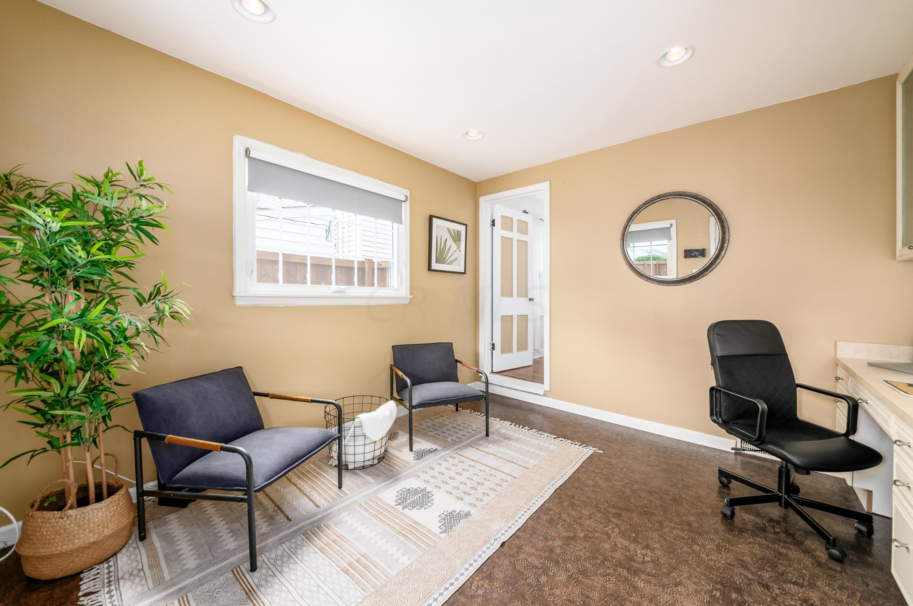 868 Vernon Rd, Columbus OH 43209-2469 exterior