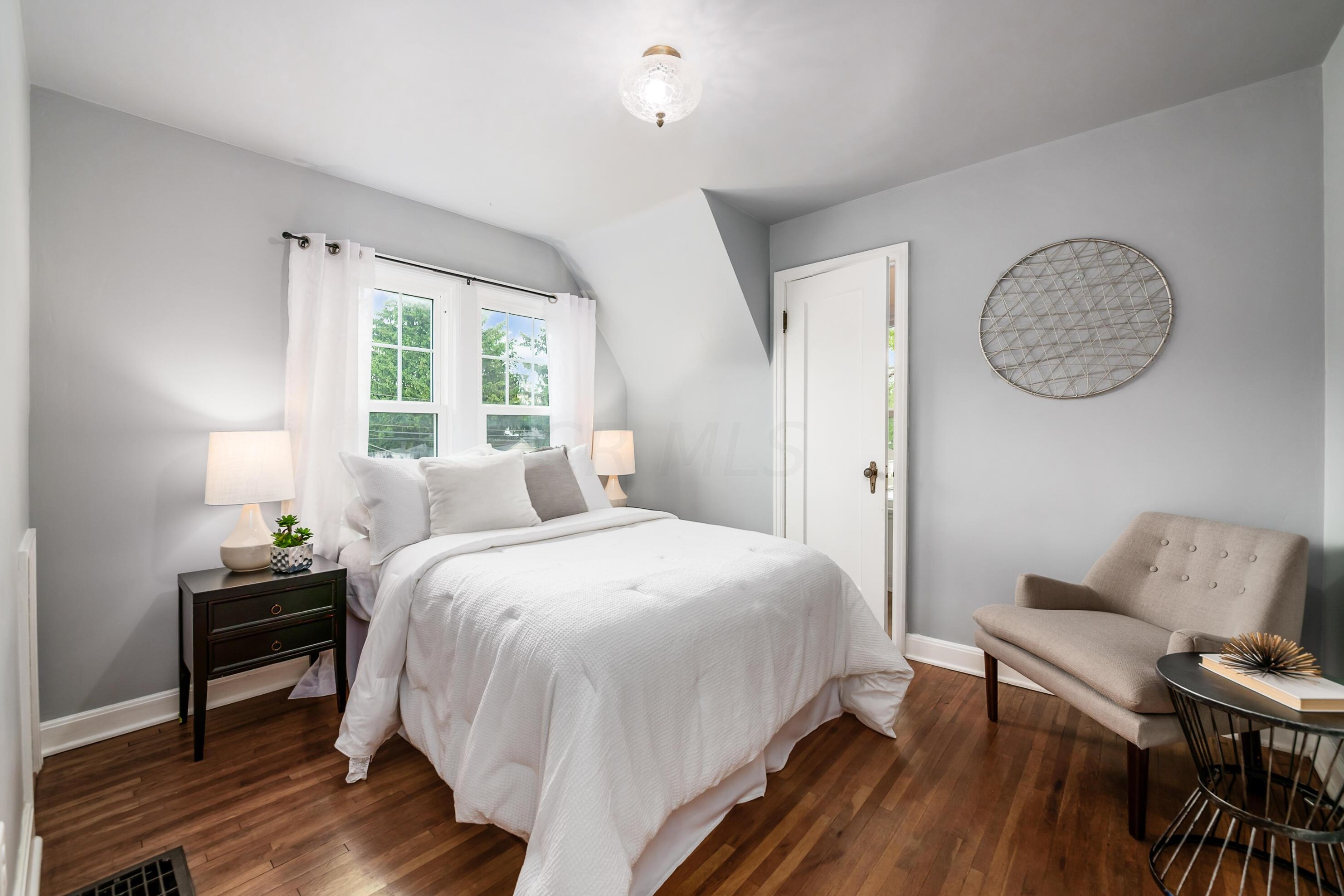 868 Vernon Rd, Columbus OH 43209-2469 exterior