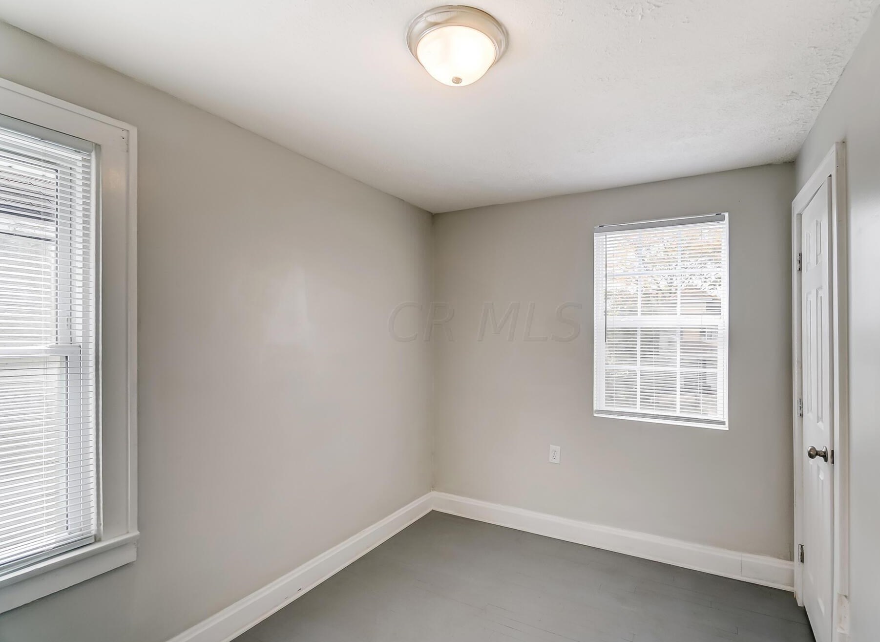 402 Richardson Ave, Columbus OH 43204-3472 exterior