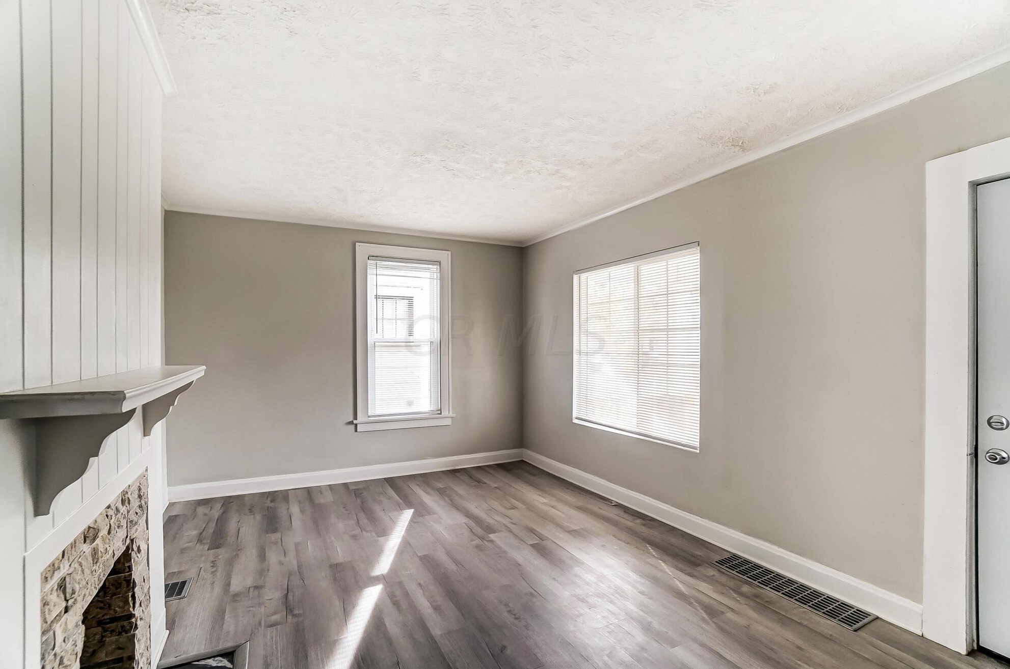 402 Richardson Ave, Columbus OH 43204-3472 exterior