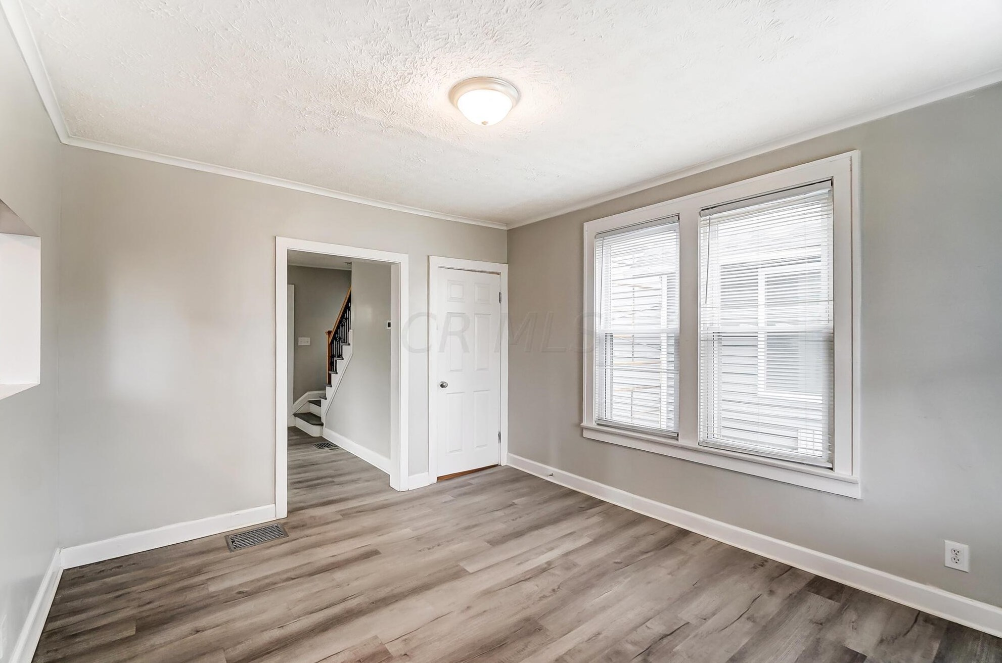 402 Richardson Ave, Columbus OH 43204-3472 exterior