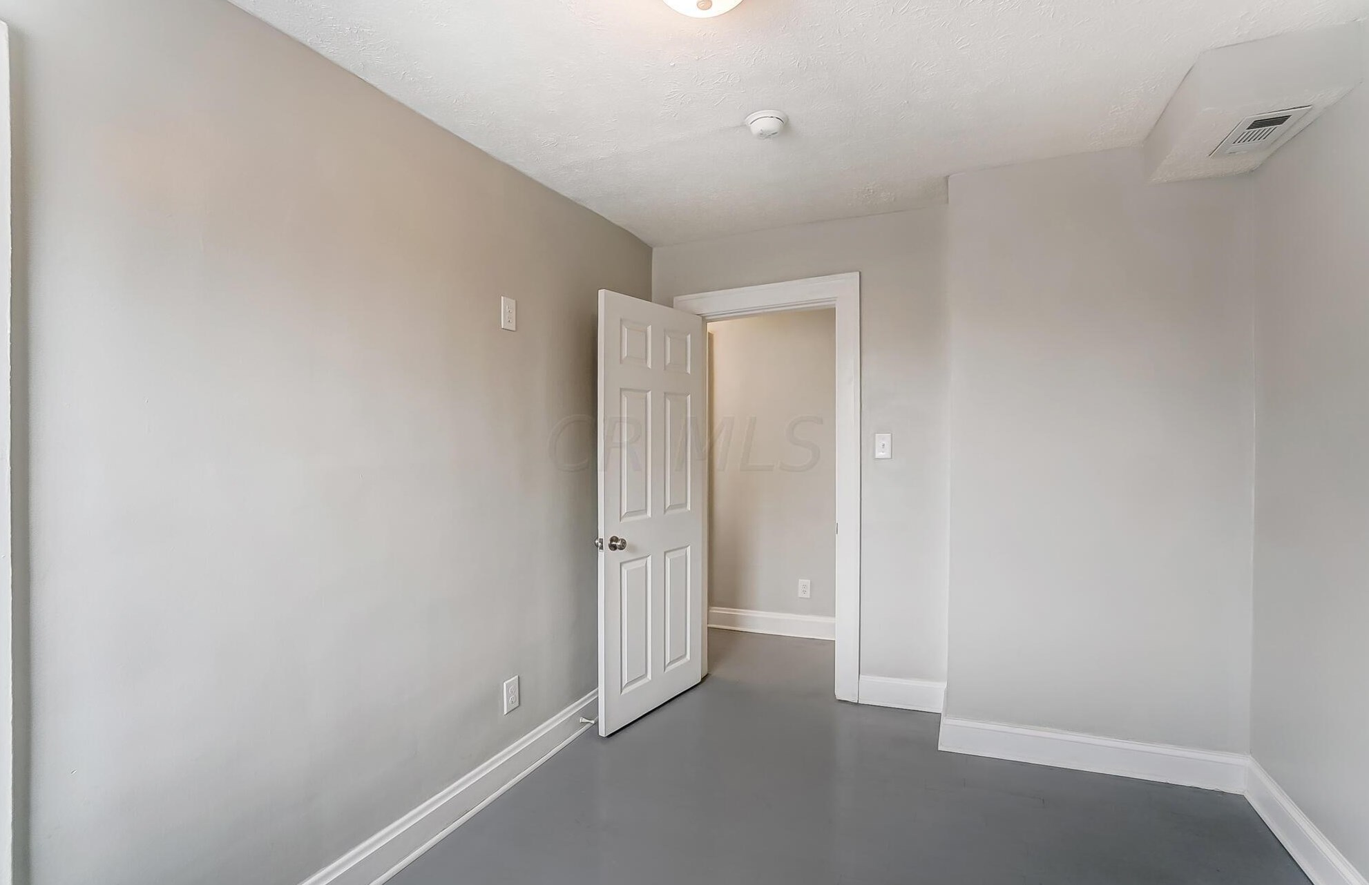 402 Richardson Ave, Columbus OH 43204-3472 exterior