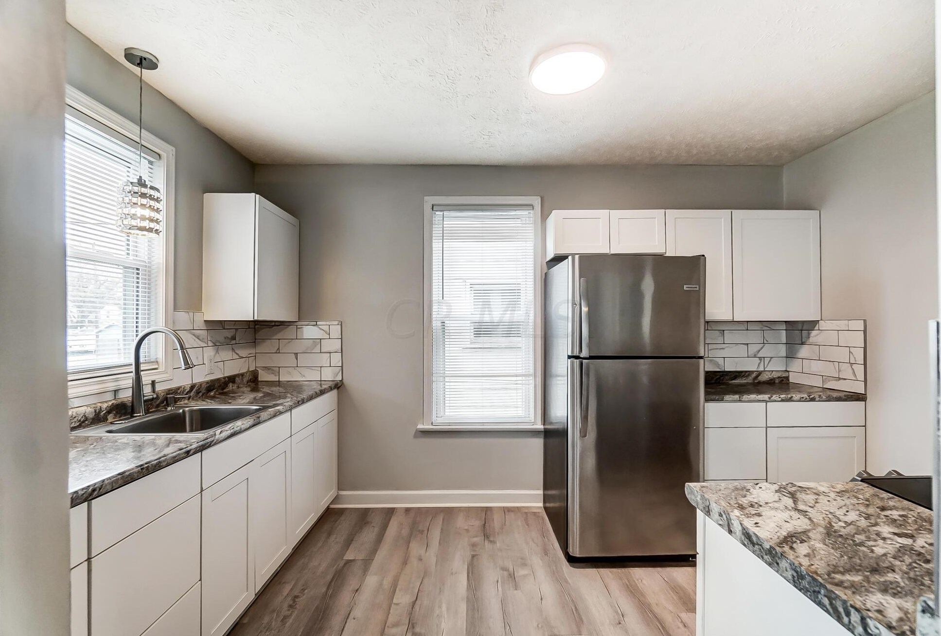 402 Richardson Ave, Columbus OH 43204-3472 exterior