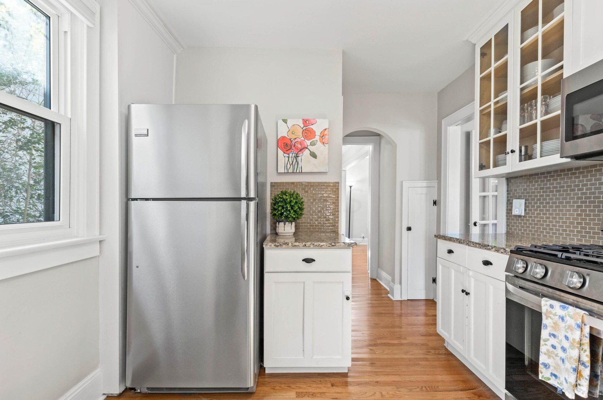 210 Tibet Rd, Columbus OH  43202-1438 exterior