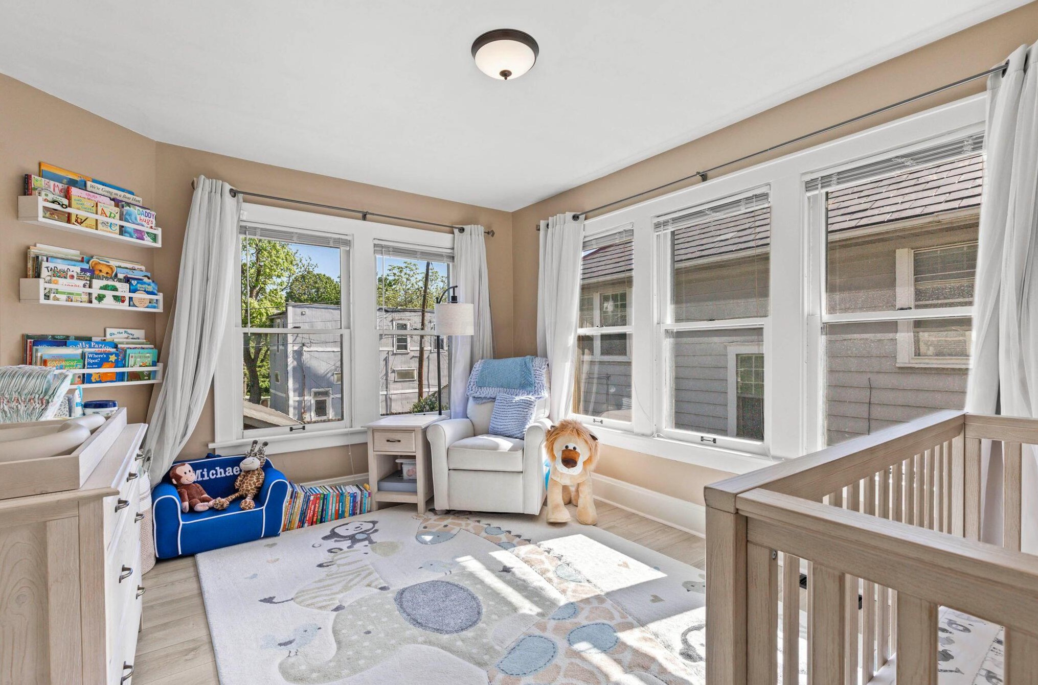 210 Tibet Rd, Columbus OH  43202-1438 exterior