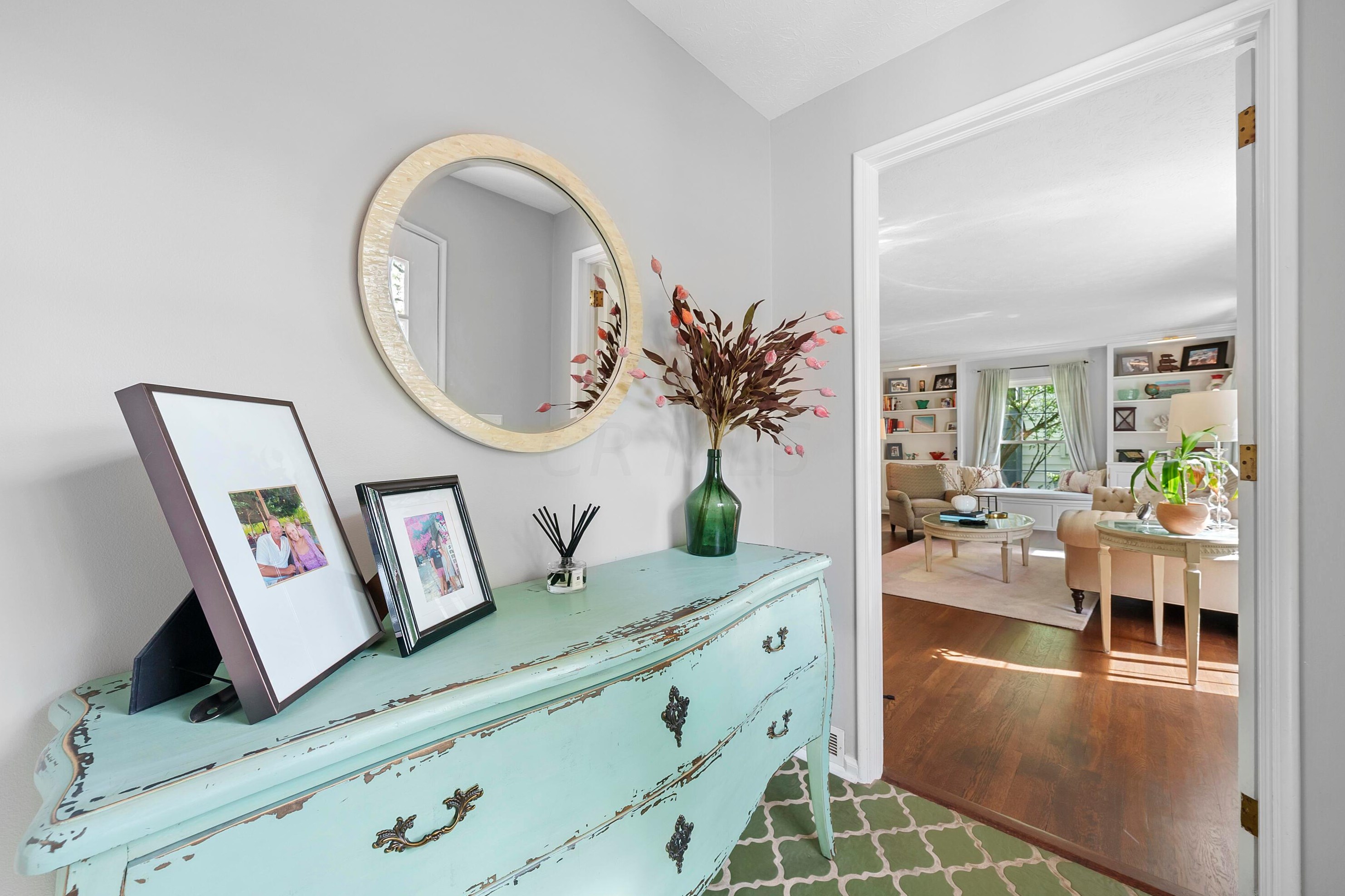 232 Stanwood Rd, Columbus OH 43209-1161 exterior