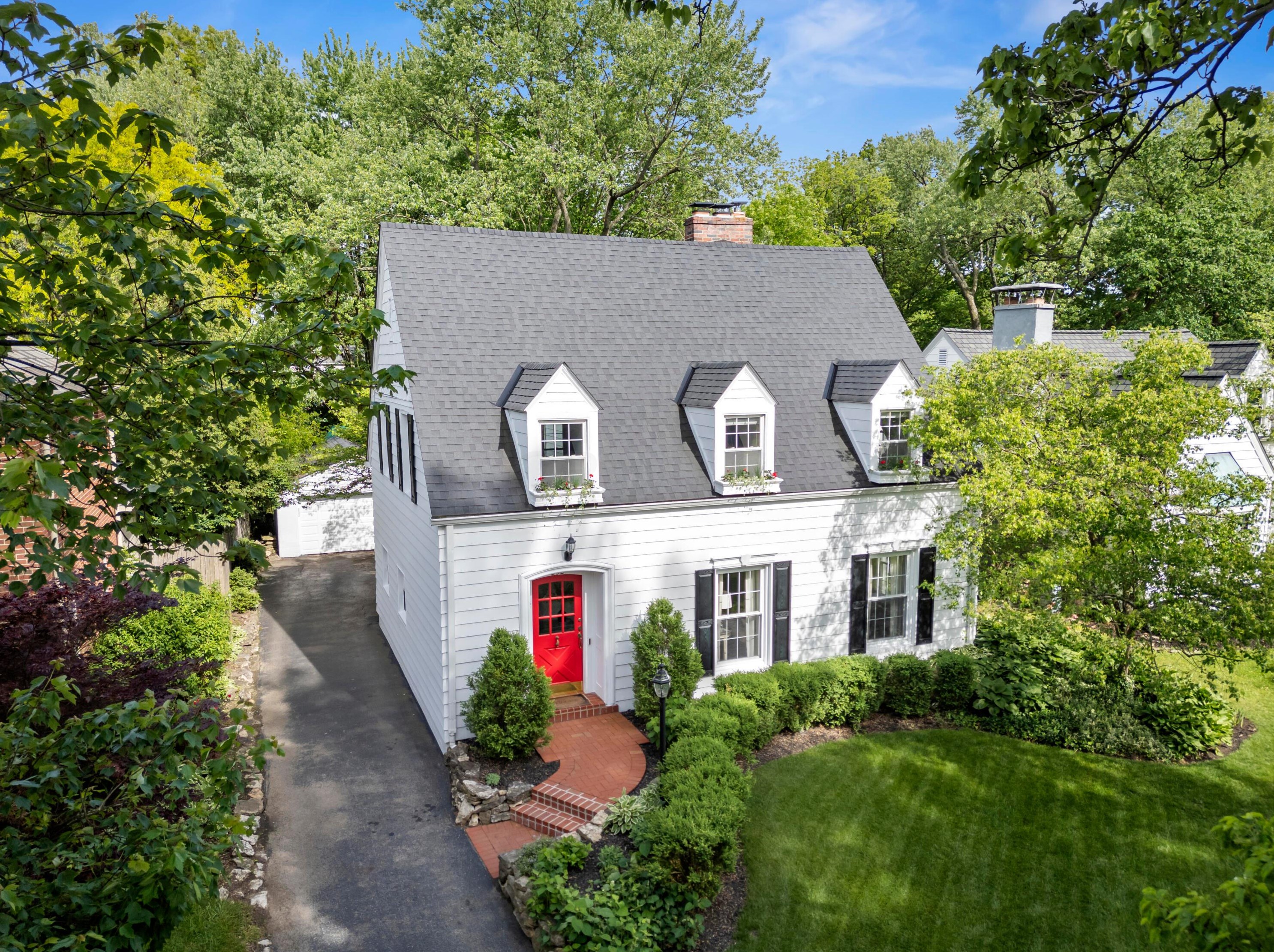 232 Stanwood Rd, Columbus, OH 43209-1834