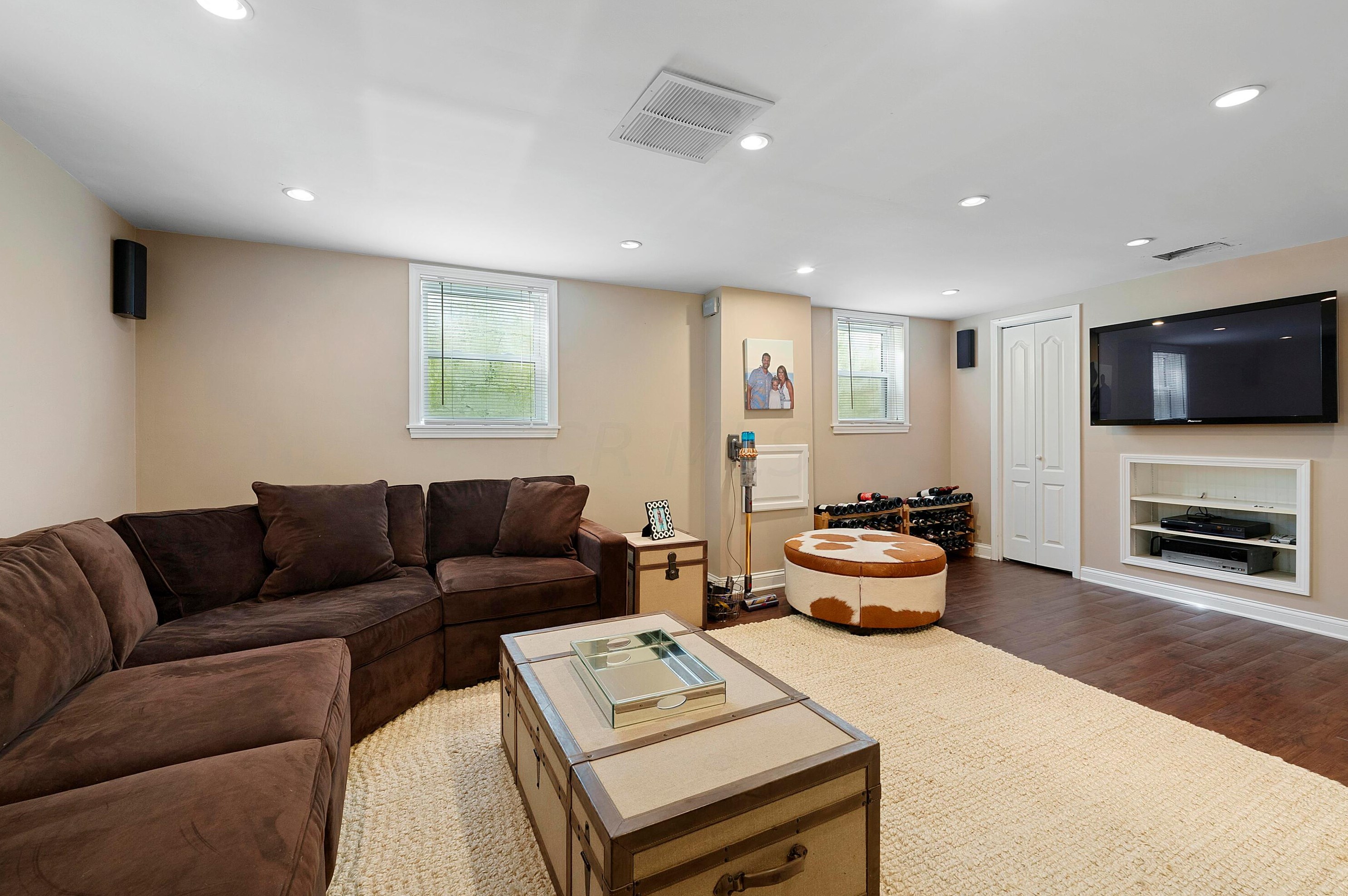 232 Stanwood Rd, Columbus OH 43209-1161 exterior