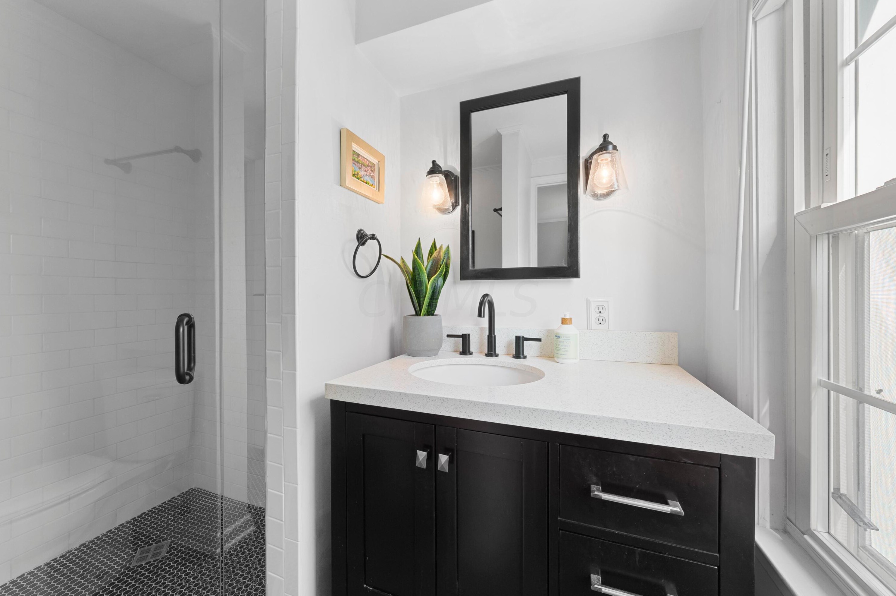 232 Stanwood Rd, Columbus OH 43209-1161 exterior