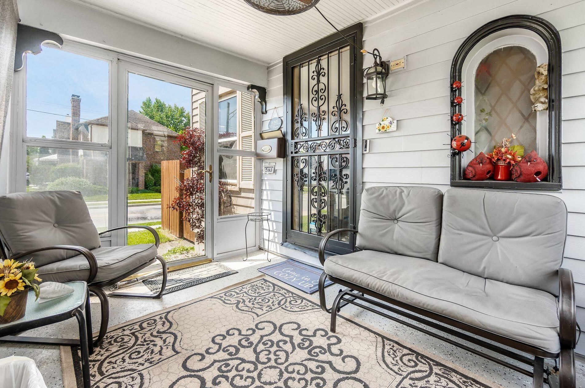 703 Wiltshire Rd, Columbus OH  43204-2339 exterior