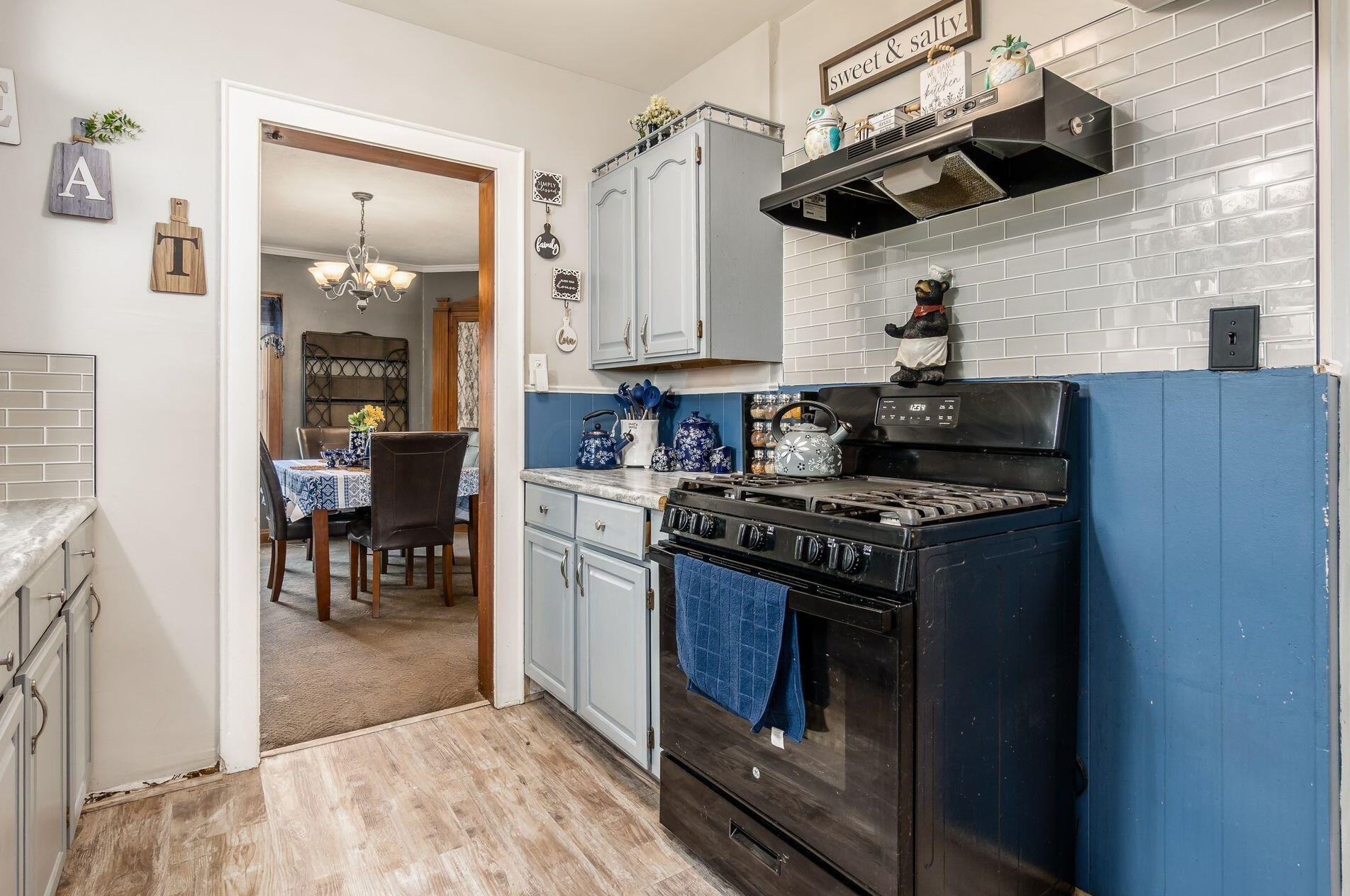 703 Wiltshire Rd, Columbus OH  43204-2339 exterior