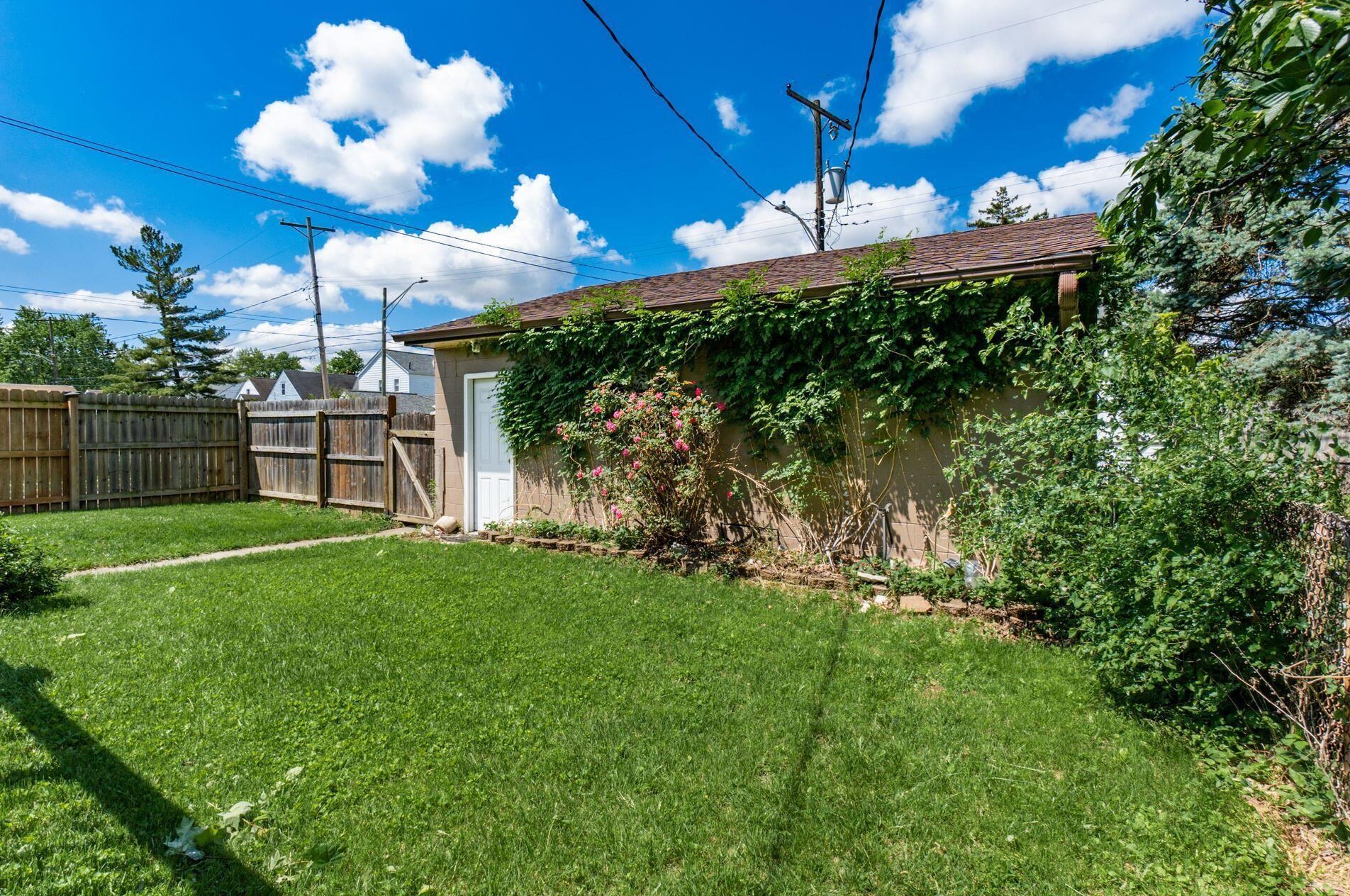 703 Wiltshire Rd, Columbus OH  43204-2339 exterior