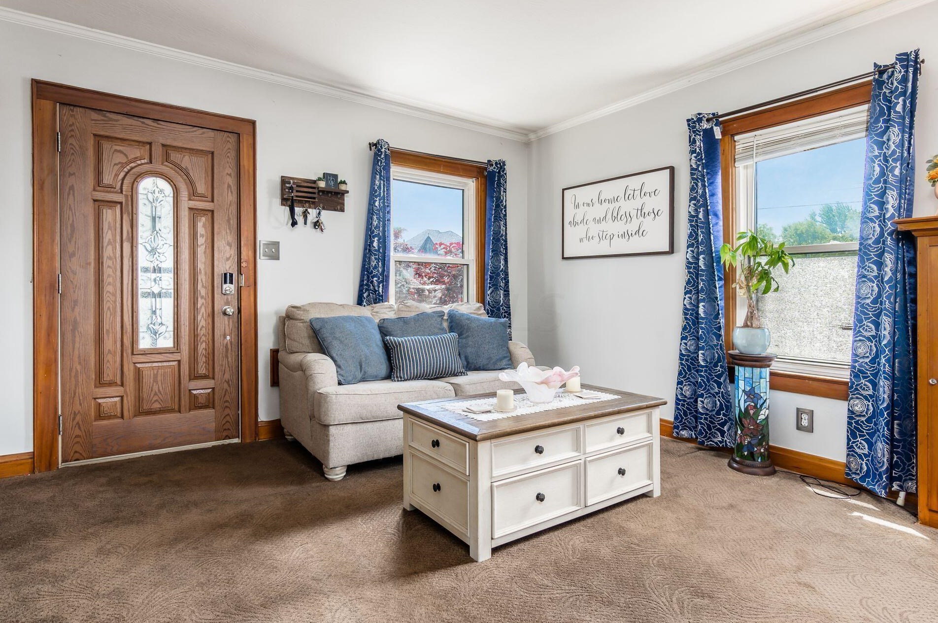 703 Wiltshire Rd, Columbus OH  43204-2339 exterior