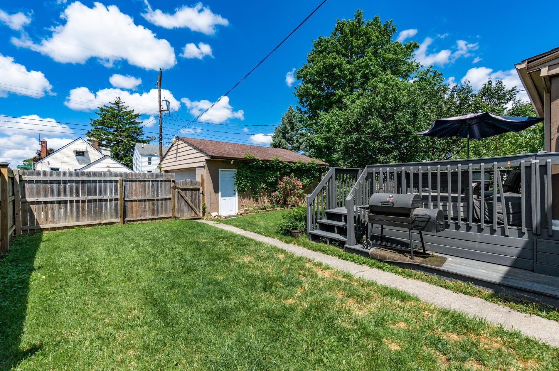 703 Wiltshire Rd, Columbus OH  43204-2339 exterior