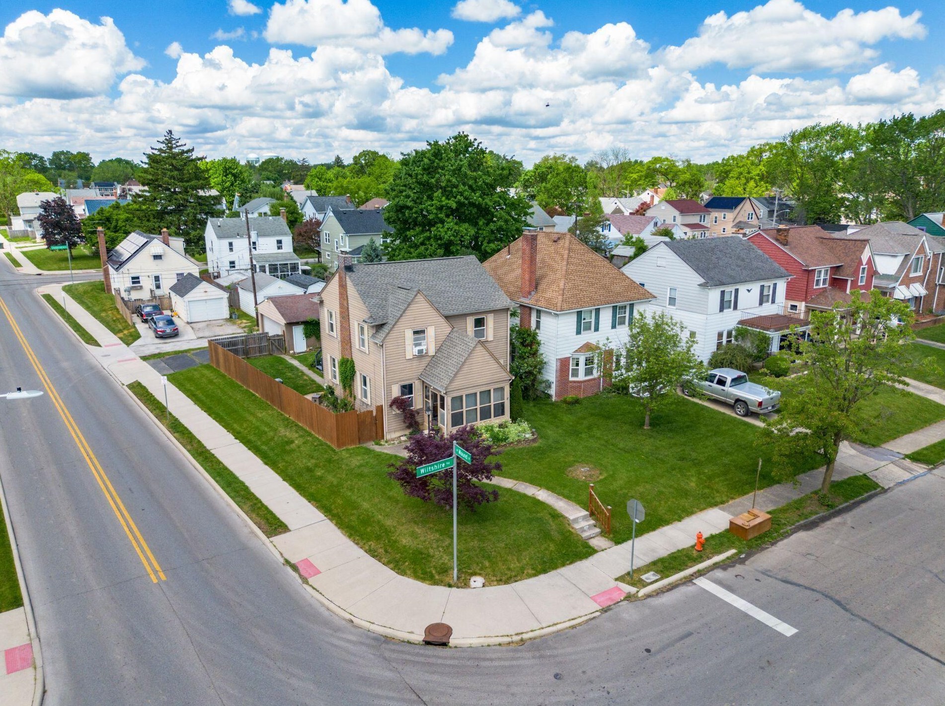 703 Wiltshire Rd, Columbus OH  43204-2431 exterior