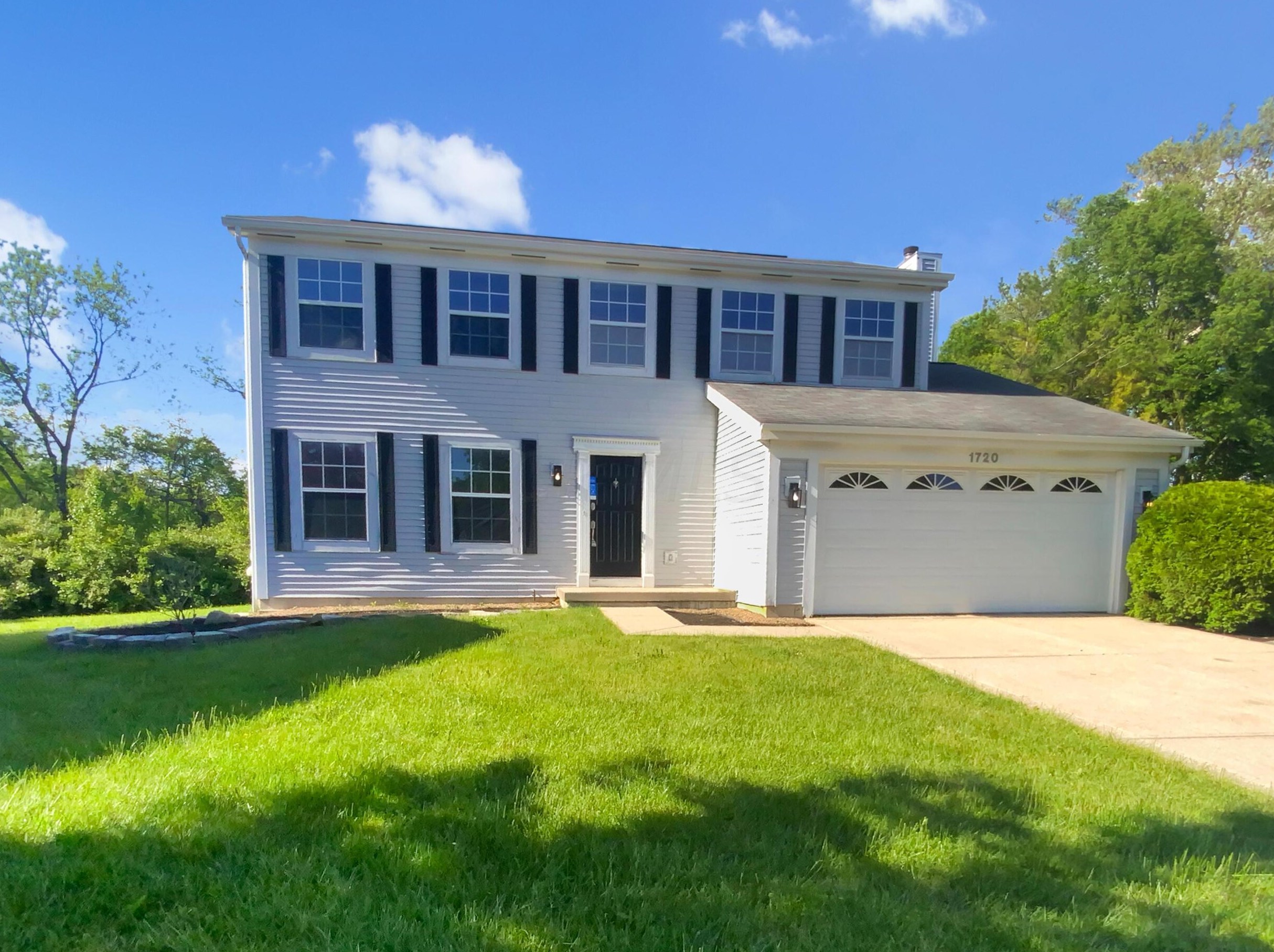 1720 Sarazen Ct, Columbus, OH 43228-7023