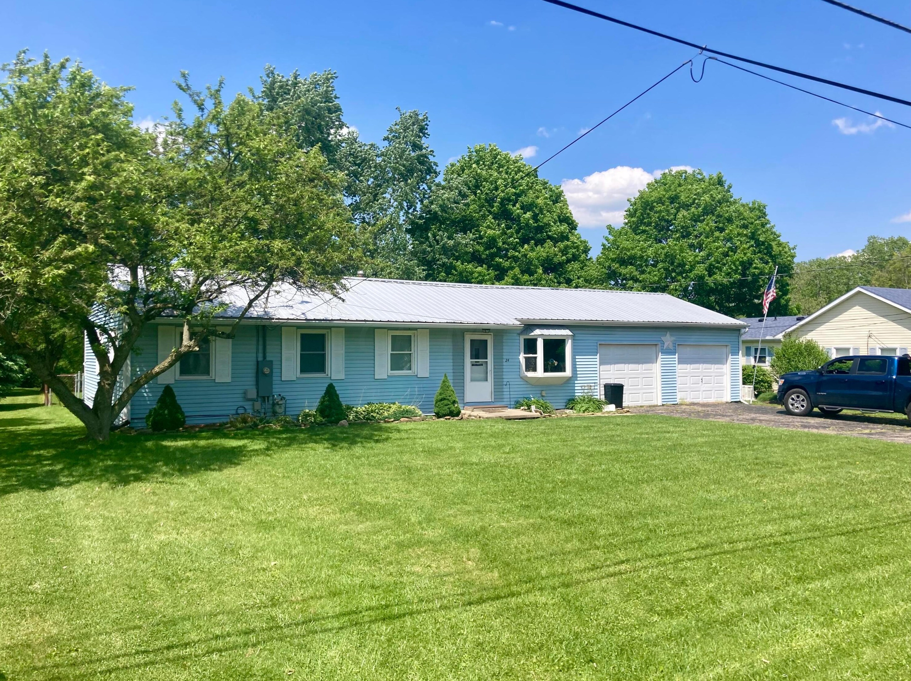 24 Simons Ave, Fredricktwn, OH 43019