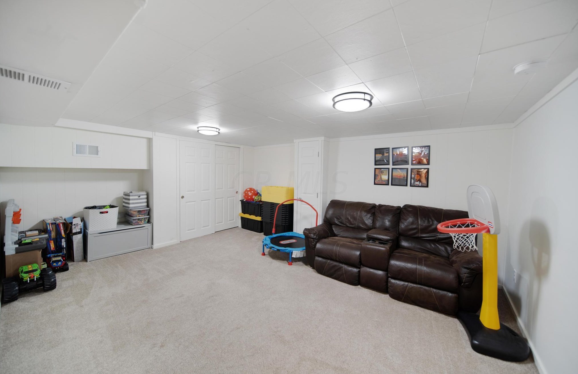 745 Kingsbury Pl, Columbus OH  43209-2659 exterior