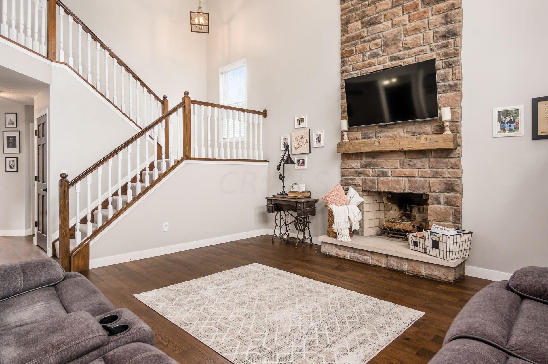 4062 Treebrook Dr, Hilliard OH  43026-7312 exterior