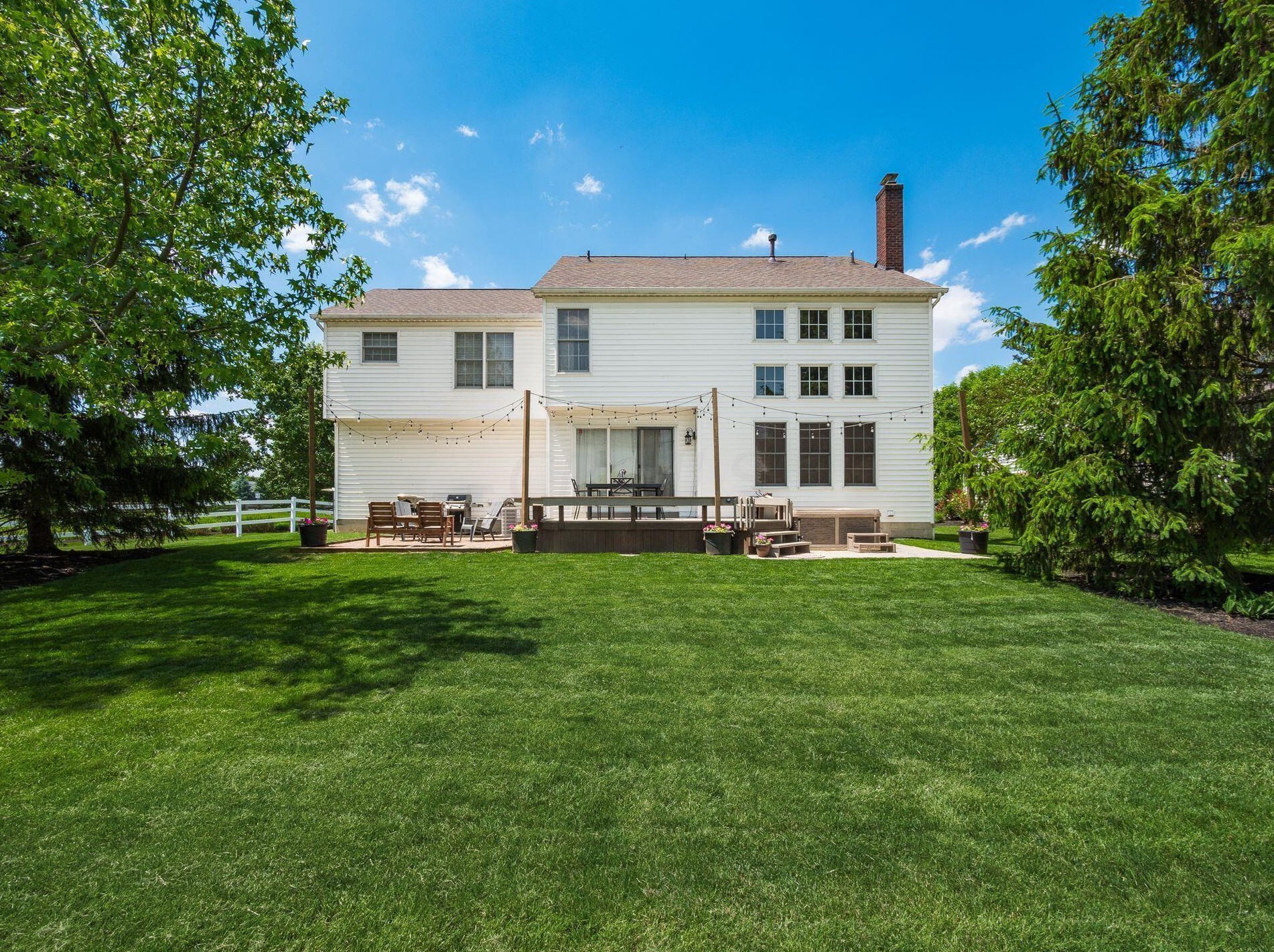 4062 Treebrook Dr, Hilliard OH  43026-7312 exterior