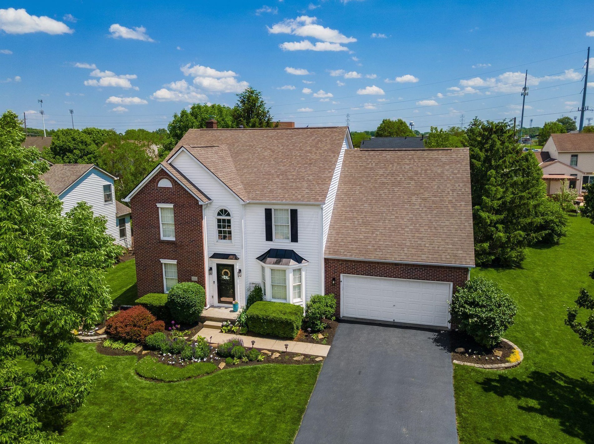 4062 Treebrook Dr, Hilliard OH  43026-7312 exterior