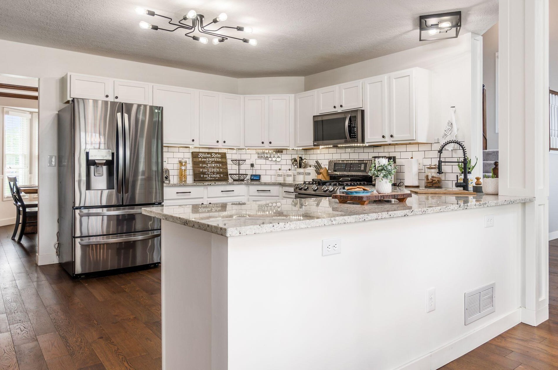 4062 Treebrook Dr, Hilliard OH  43026-7312 exterior