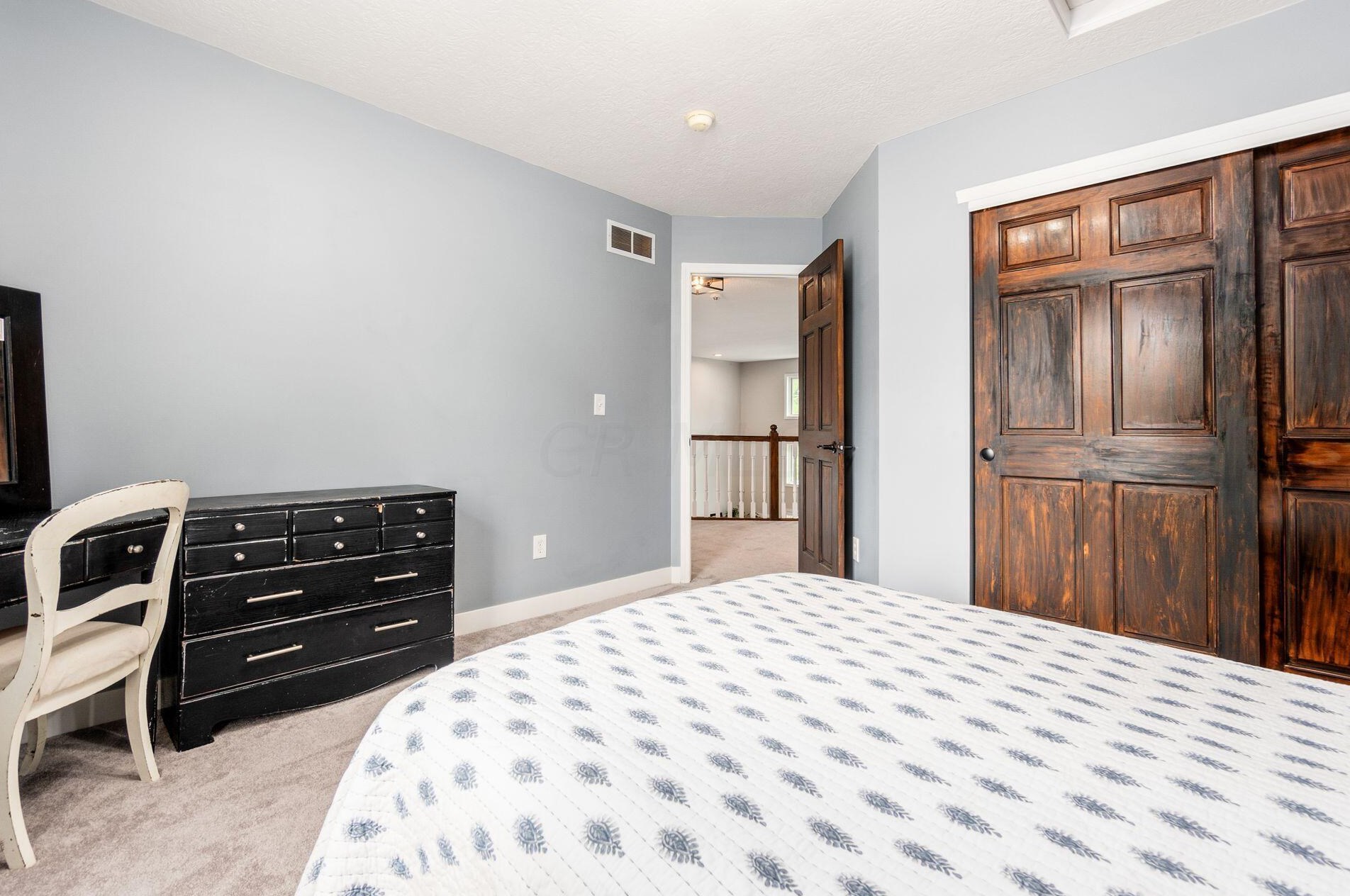 4062 Treebrook Dr, Hilliard OH  43026-7312 exterior