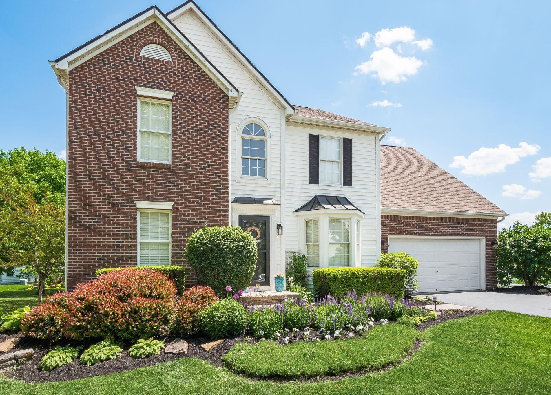 4062 Treebrook Dr, Hilliard OH  43026-7312 exterior