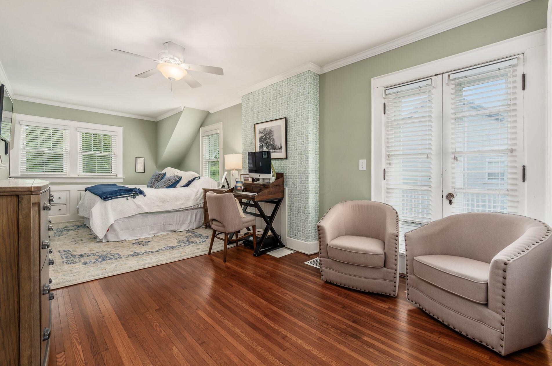 373 Drexel Ave, Columbus OH 43209-1046 exterior