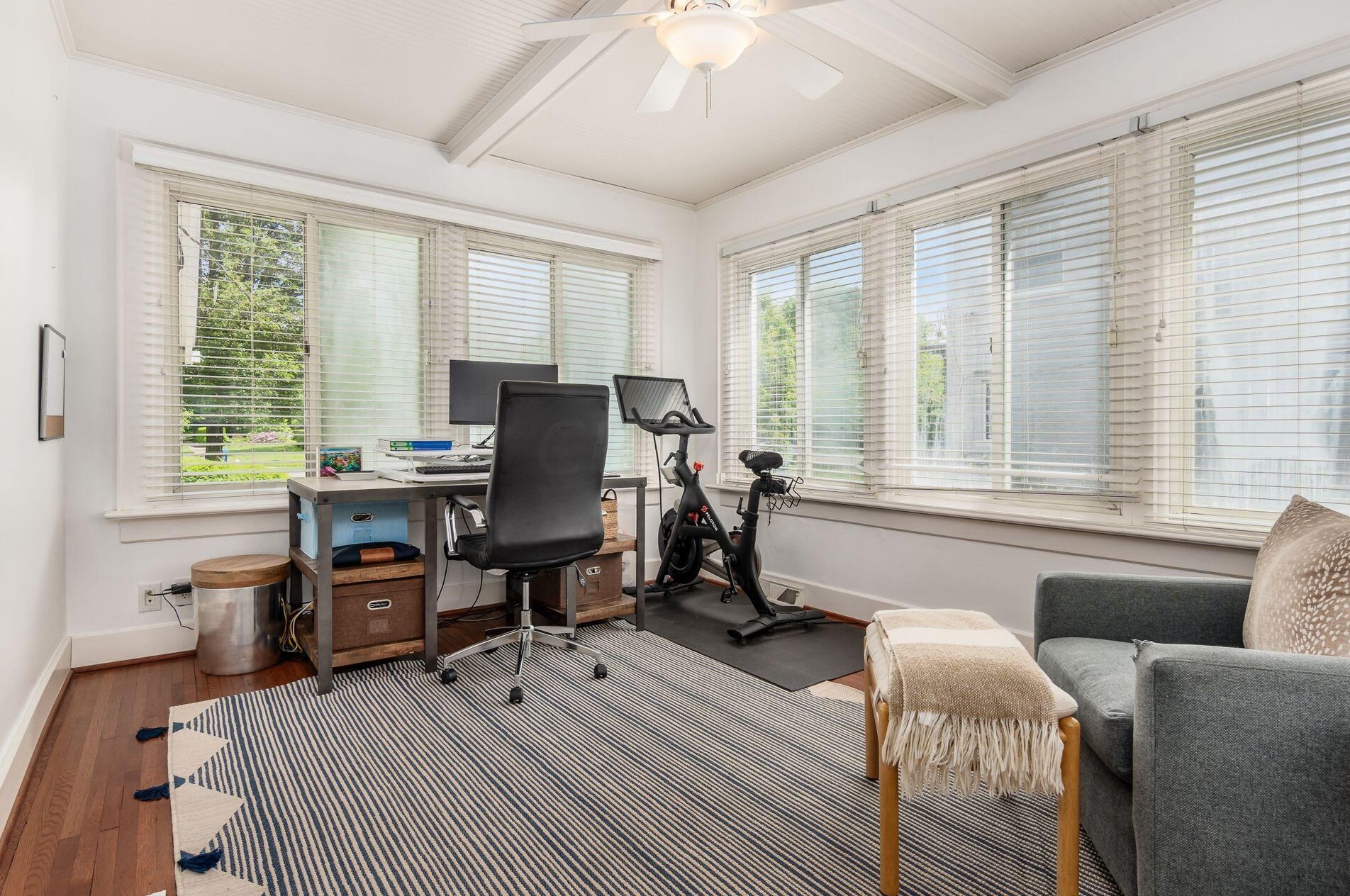 373 Drexel Ave, Columbus OH 43209-1046 exterior