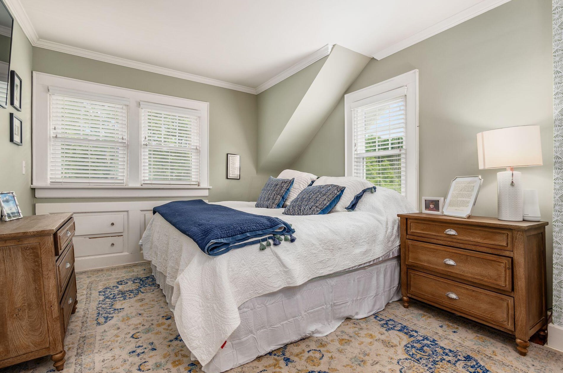 373 Drexel Ave, Columbus OH 43209-1046 exterior