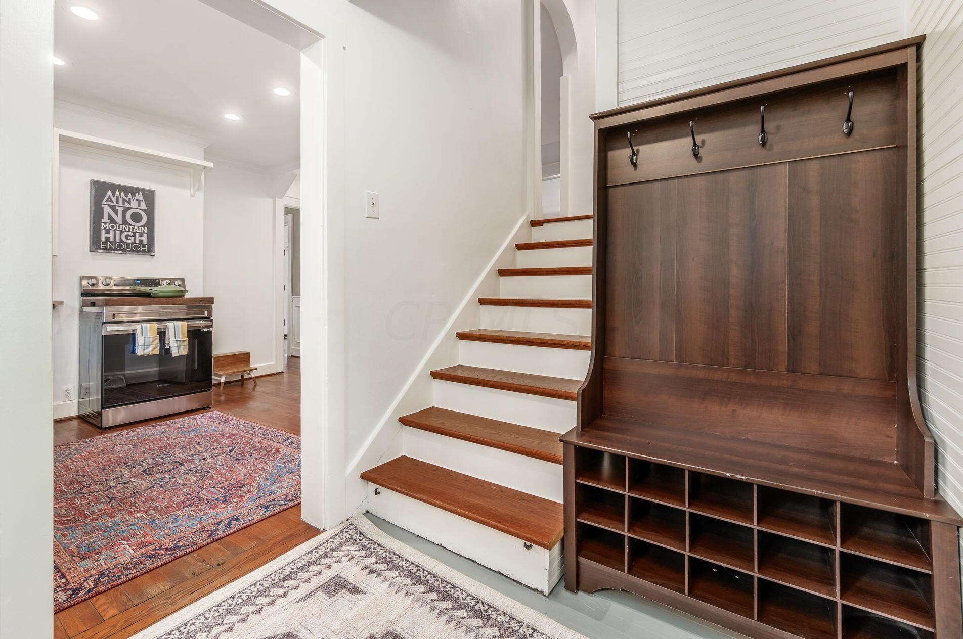 373 Drexel Ave, Columbus OH 43209-1046 exterior