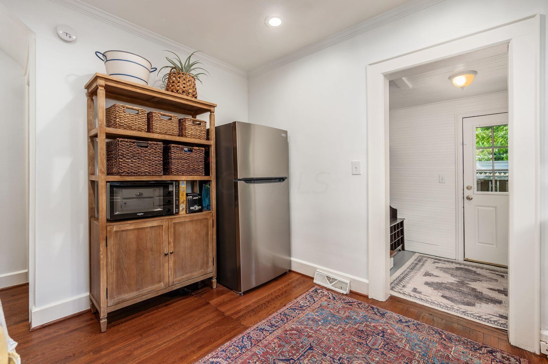 373 Drexel Ave, Columbus OH 43209-1046 exterior