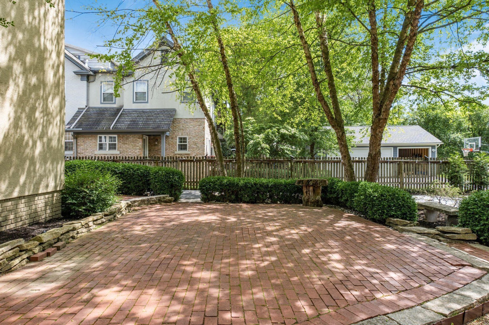 373 Drexel Ave, Columbus OH 43209-1046 exterior