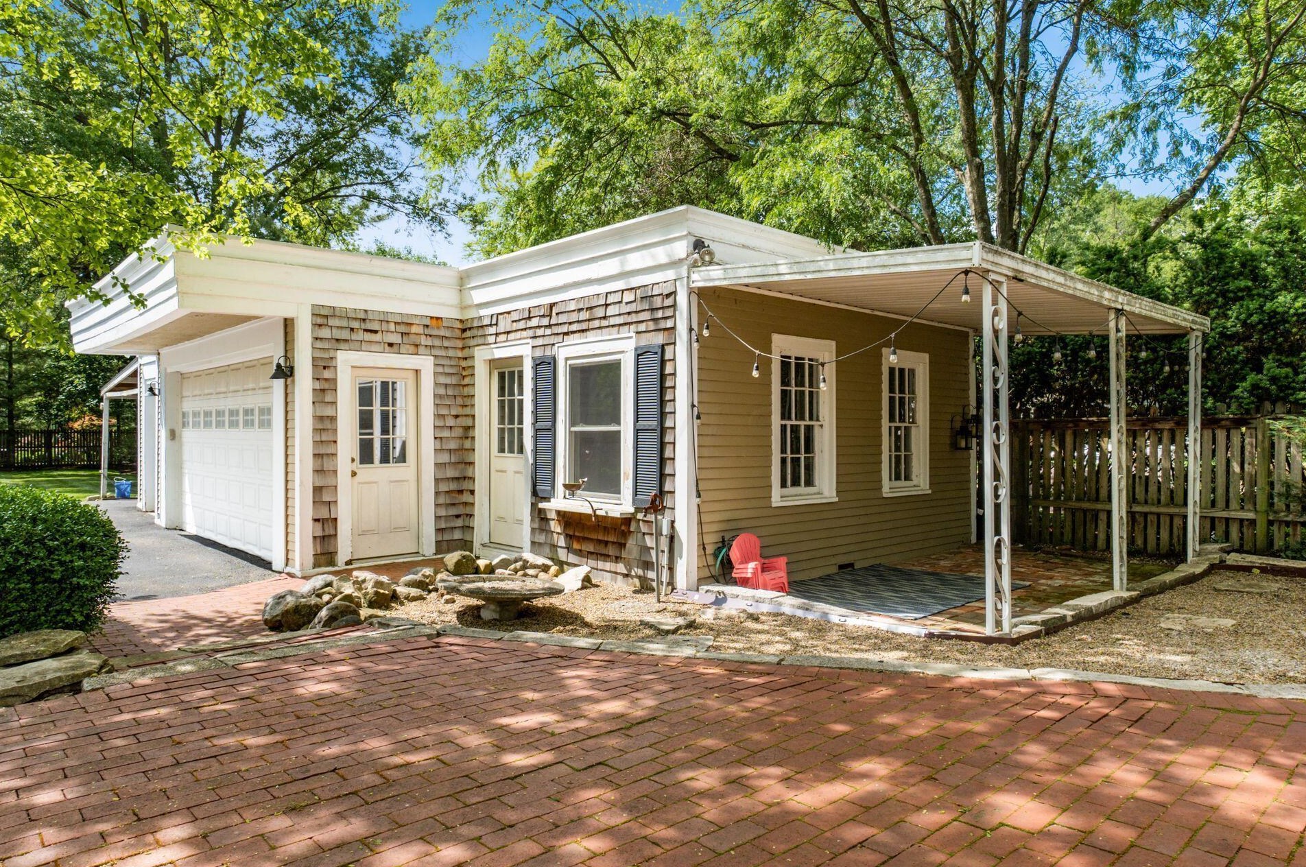 373 Drexel Ave, Columbus OH 43209-1046 exterior