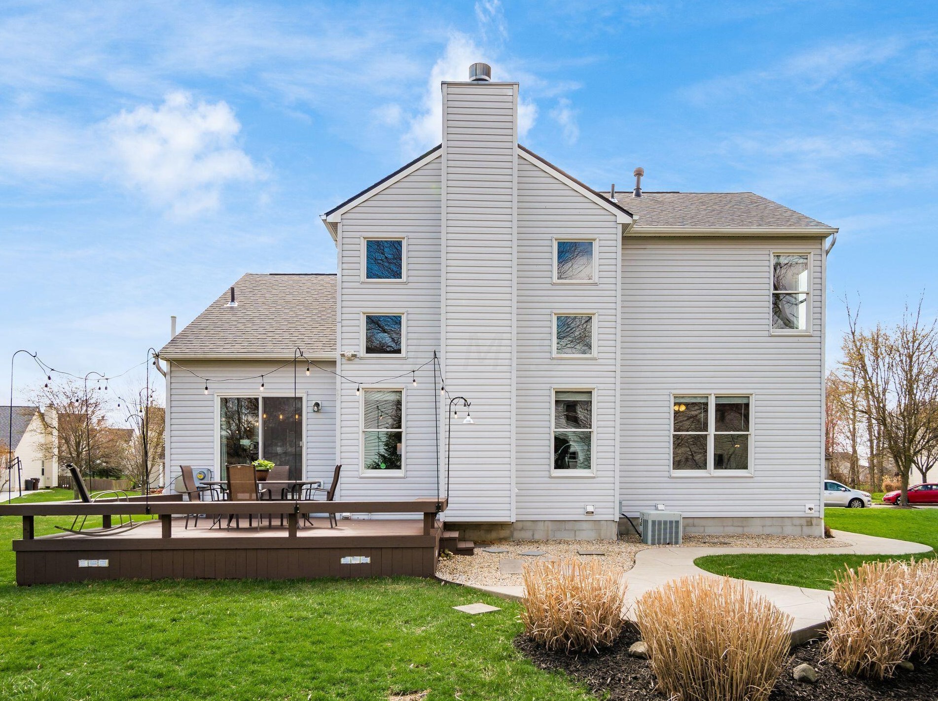 954 Gray Dr, Pickerington OH  43147-9358 exterior