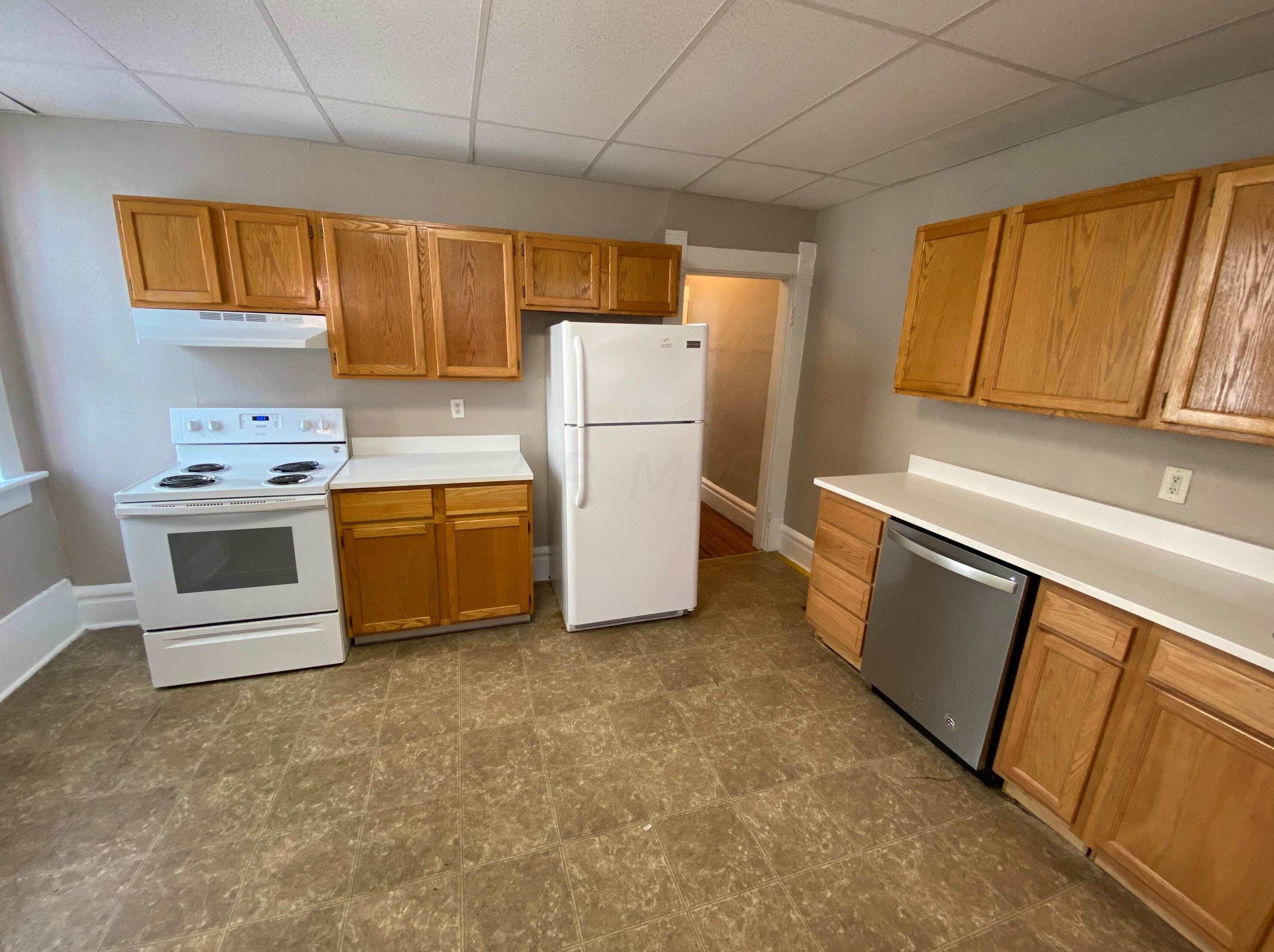 1438 Hunter Ave, Columbus OH 43201-2018 exterior