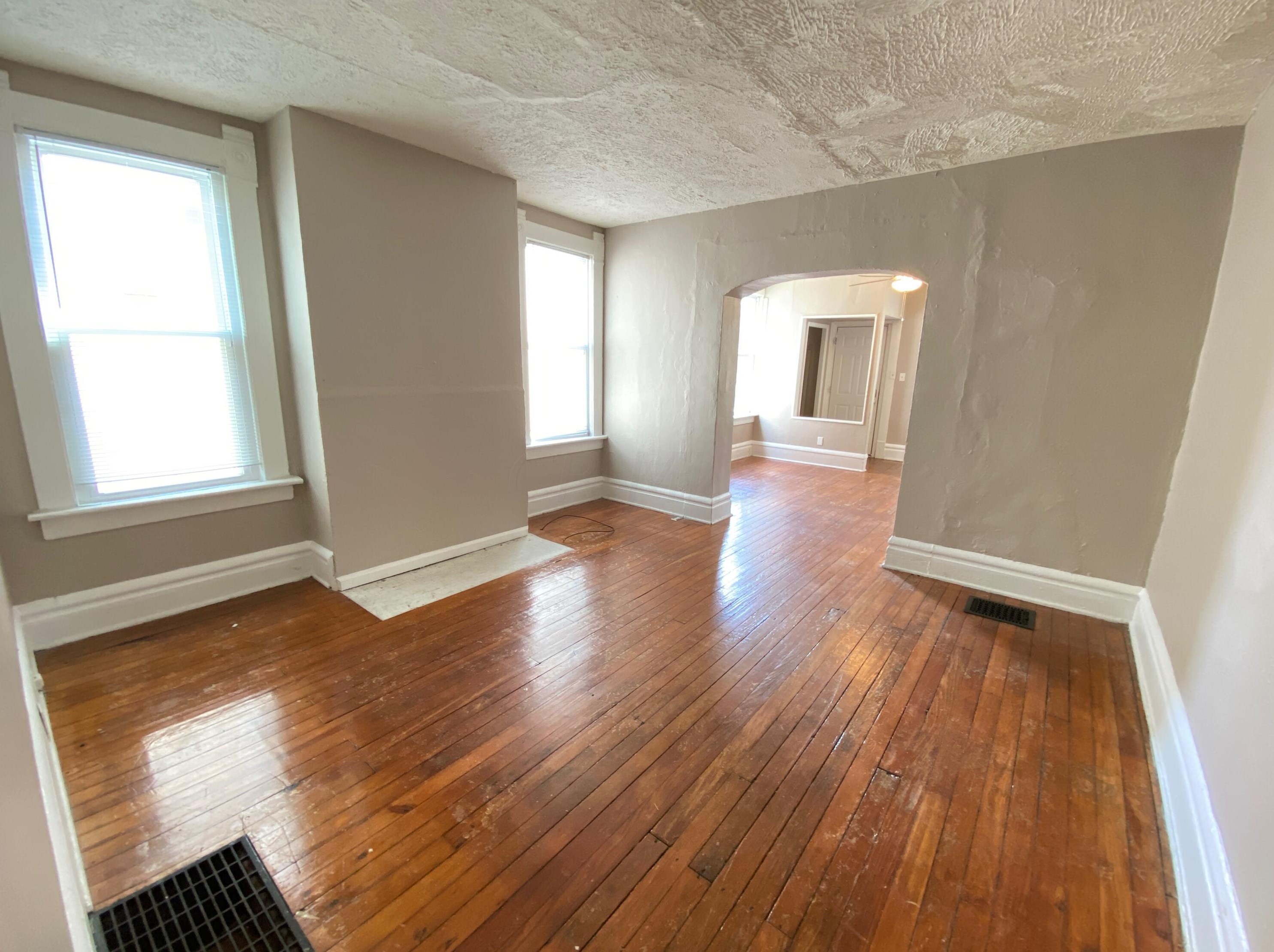 1438 Hunter Ave, Columbus OH 43201-2018 exterior