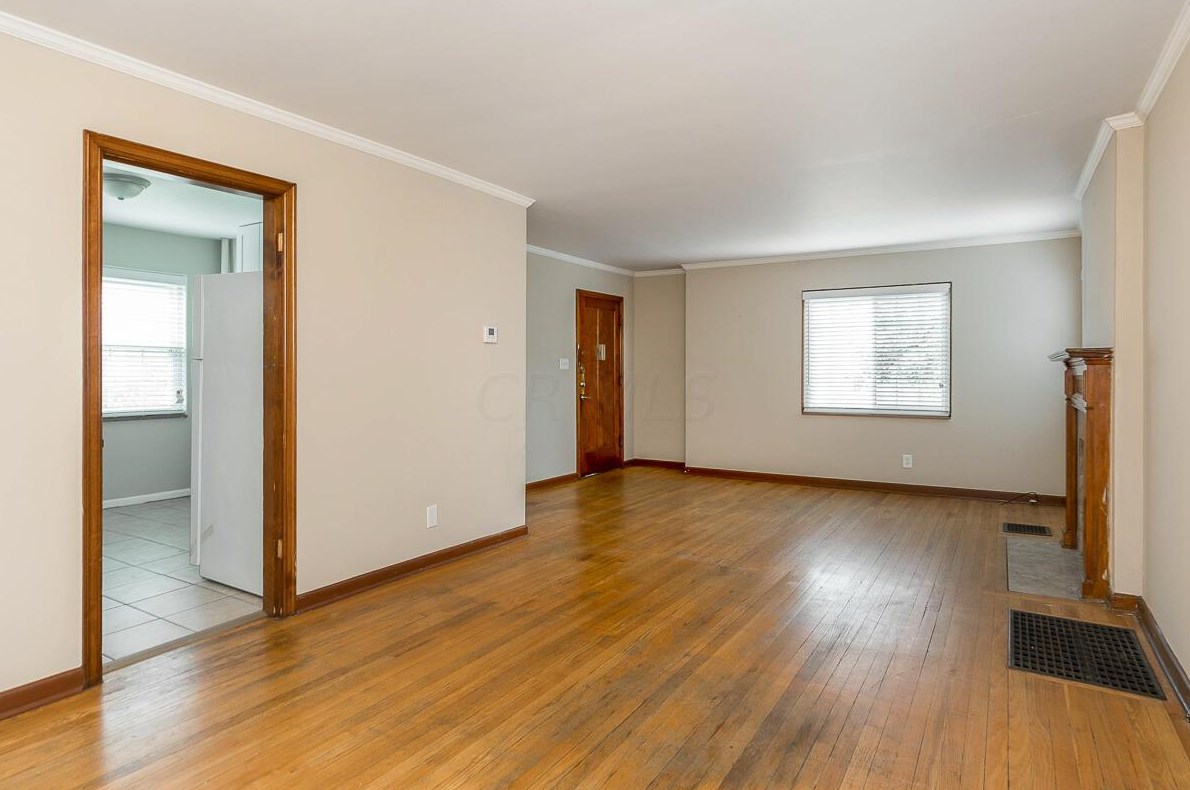 872 Copeland Rd, Columbus OH 43212-3806 exterior