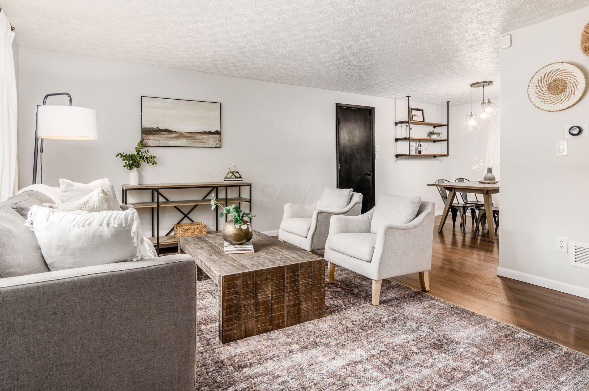 6285 Barnside Dr, Cnl Wnchstr, OH 43110-9778