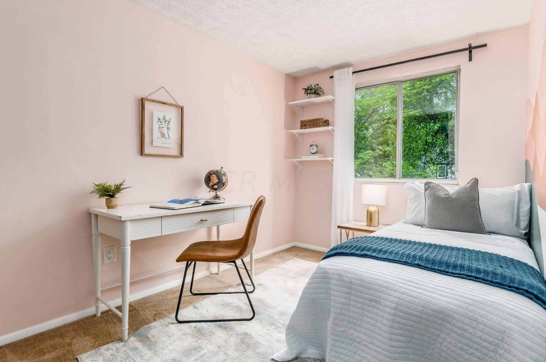 6285 Barnside Dr, Cnl Wnchstr OH  43110-9776 exterior