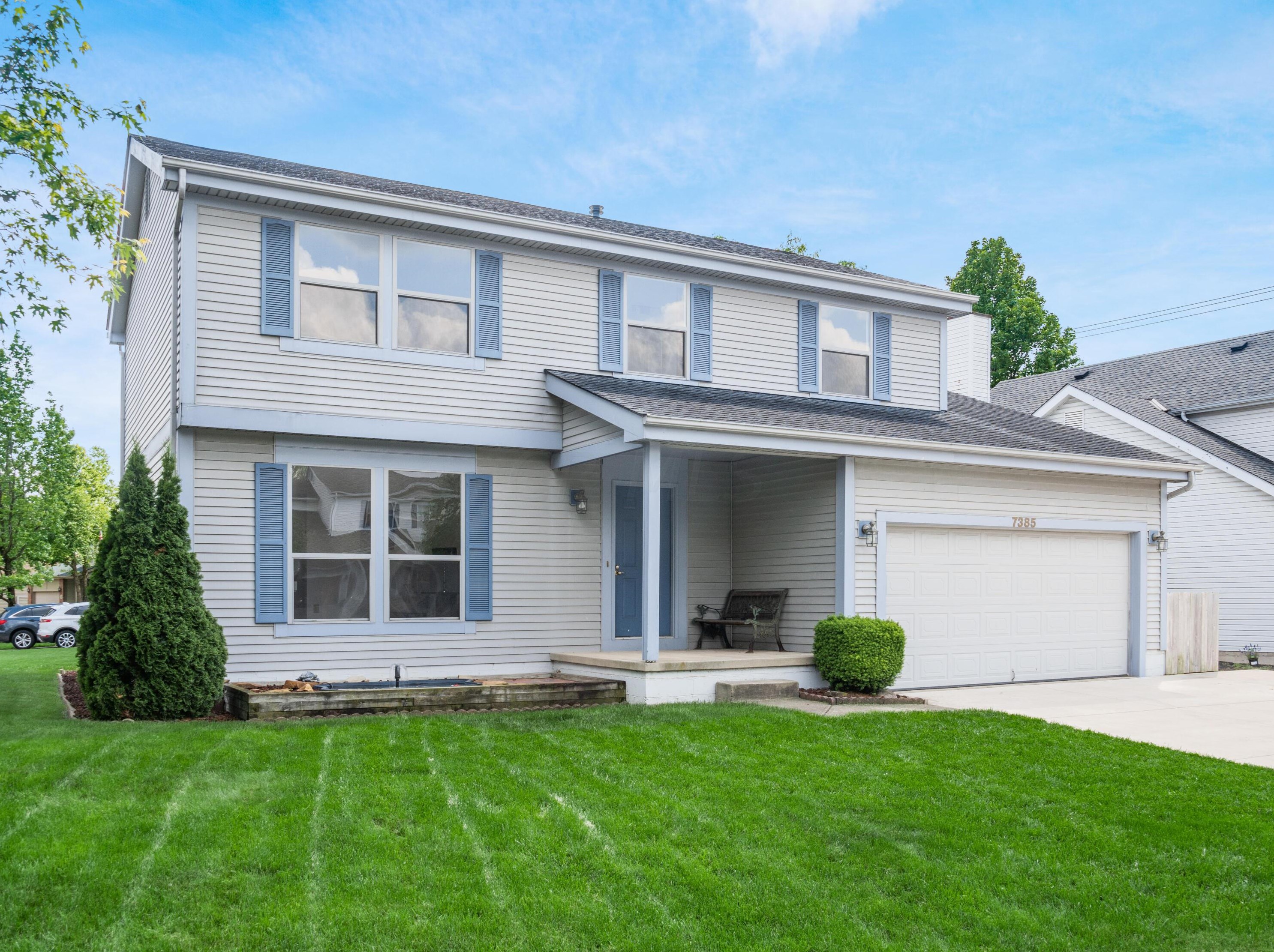 7385 Harbour Town Dr, Pickerington, OH 43147-8646