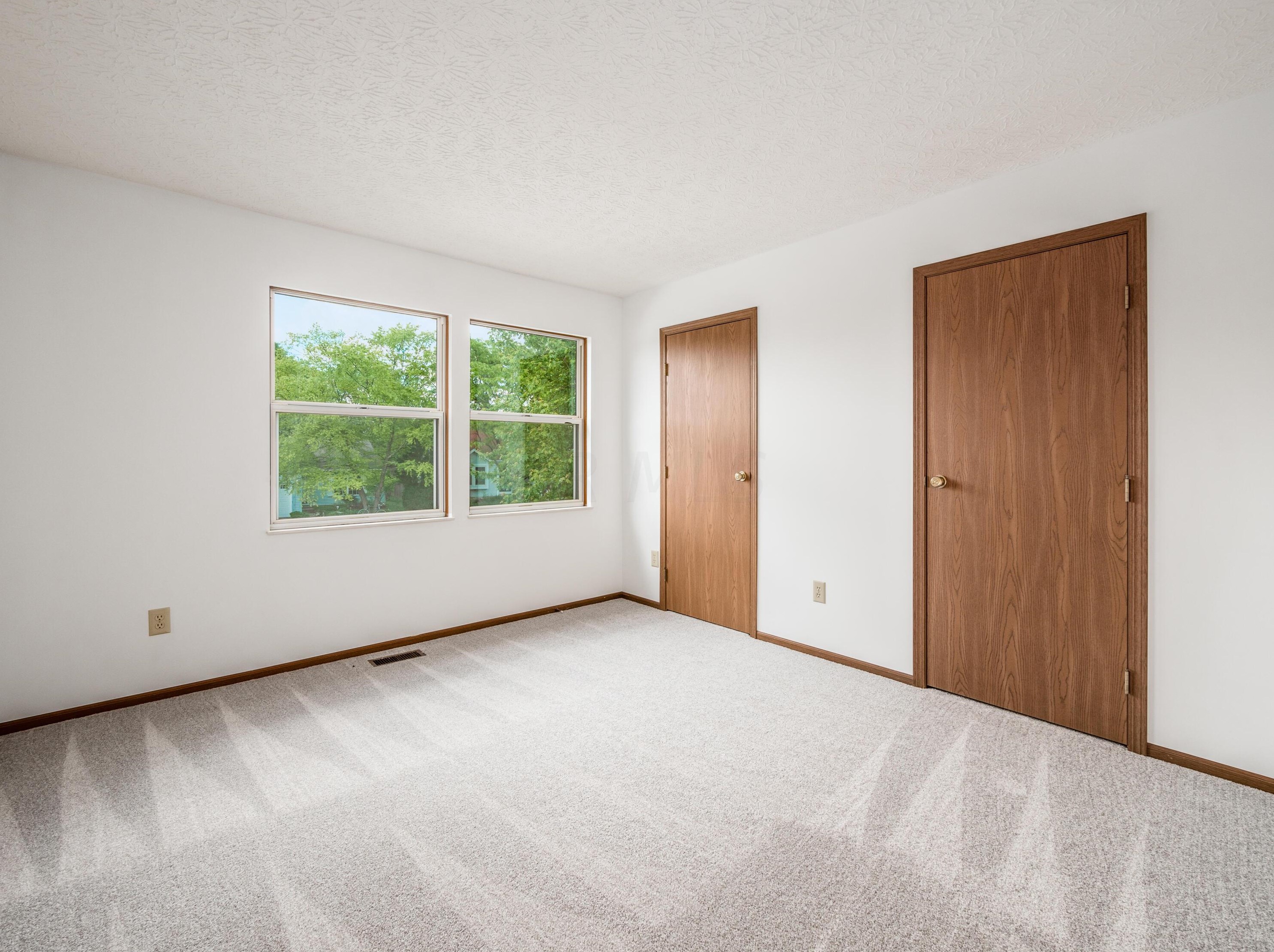 7385 Harbour Town Dr, Pickerington OH  43147-8646 exterior