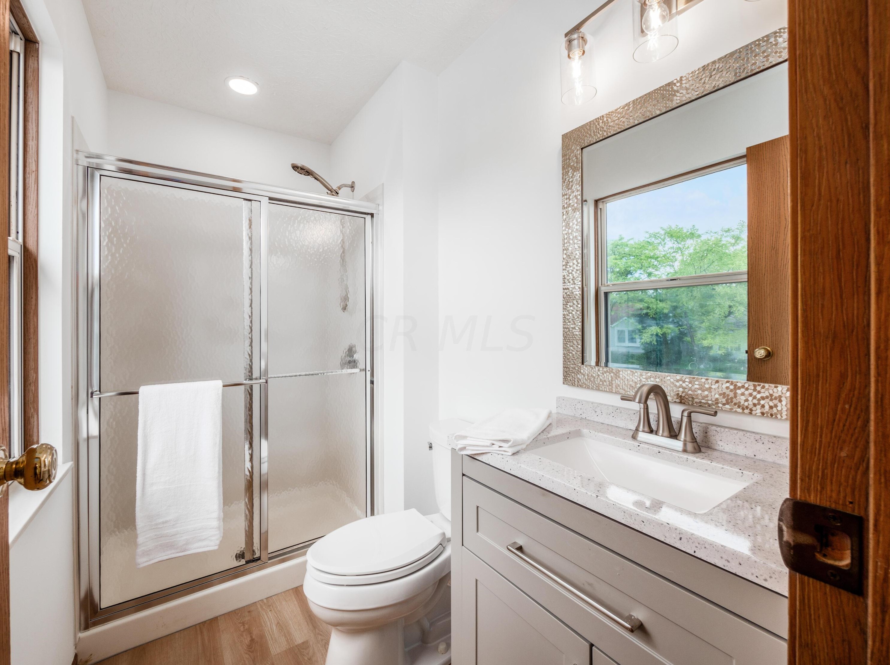 7385 Harbour Town Dr, Pickerington OH  43147-8646 exterior