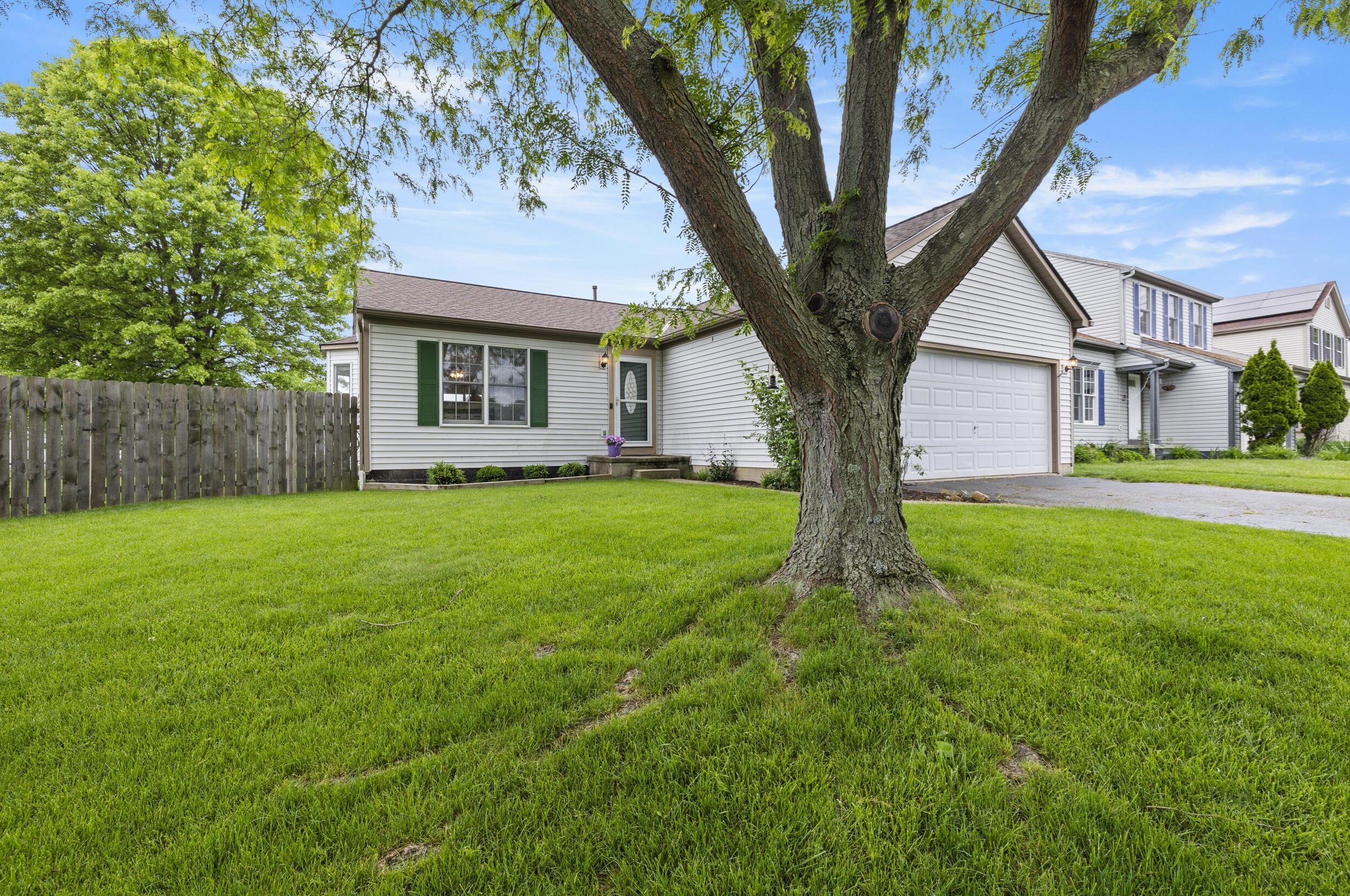 438 Lamesa Dr, Blacklick, OH 43004